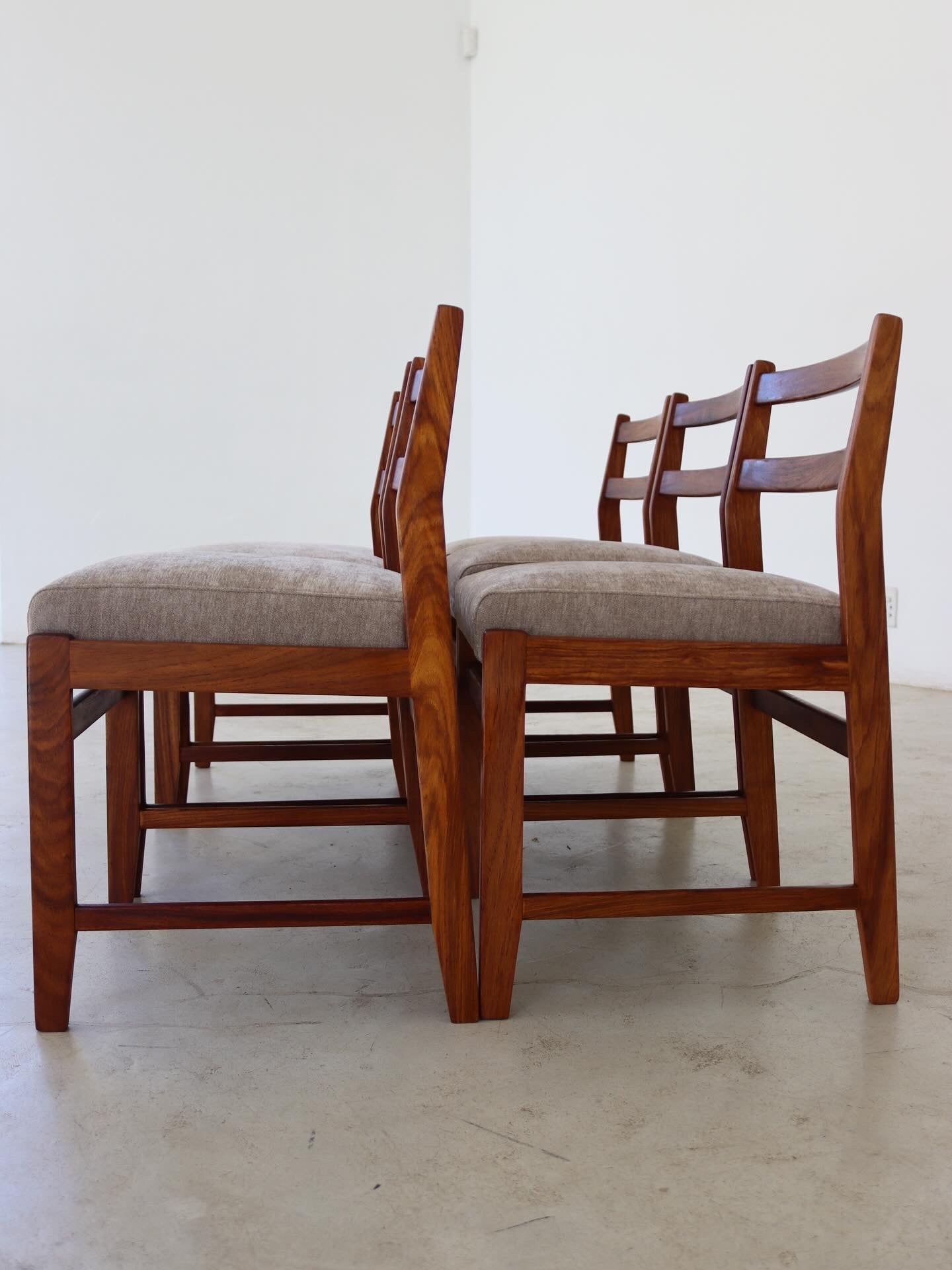 Novocraft Dining Chairs