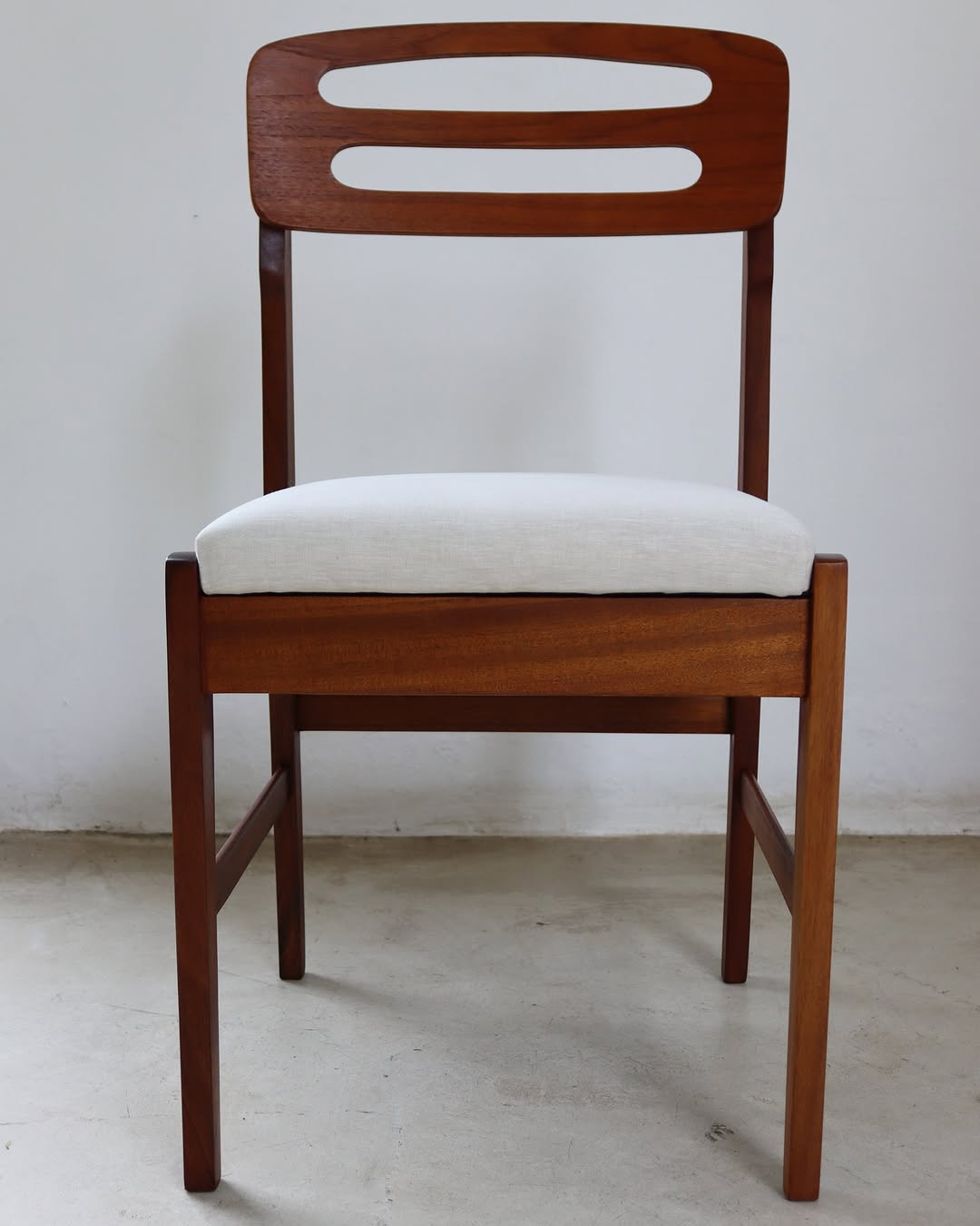 Frystark Dining Chairs