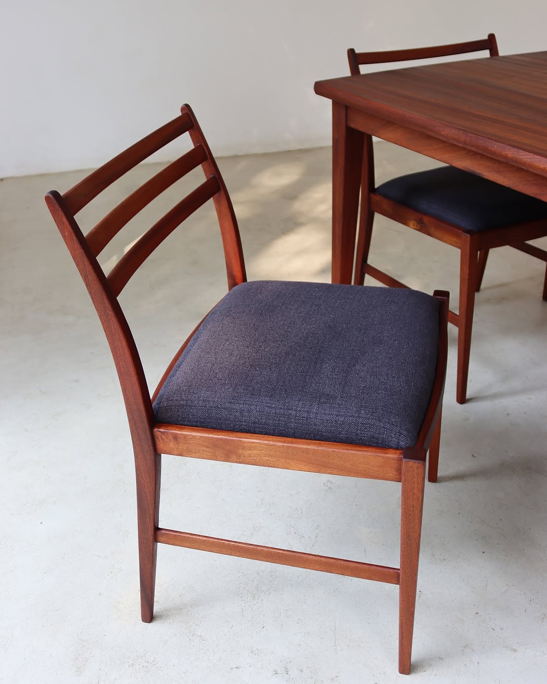 DS Vorster Dining Set