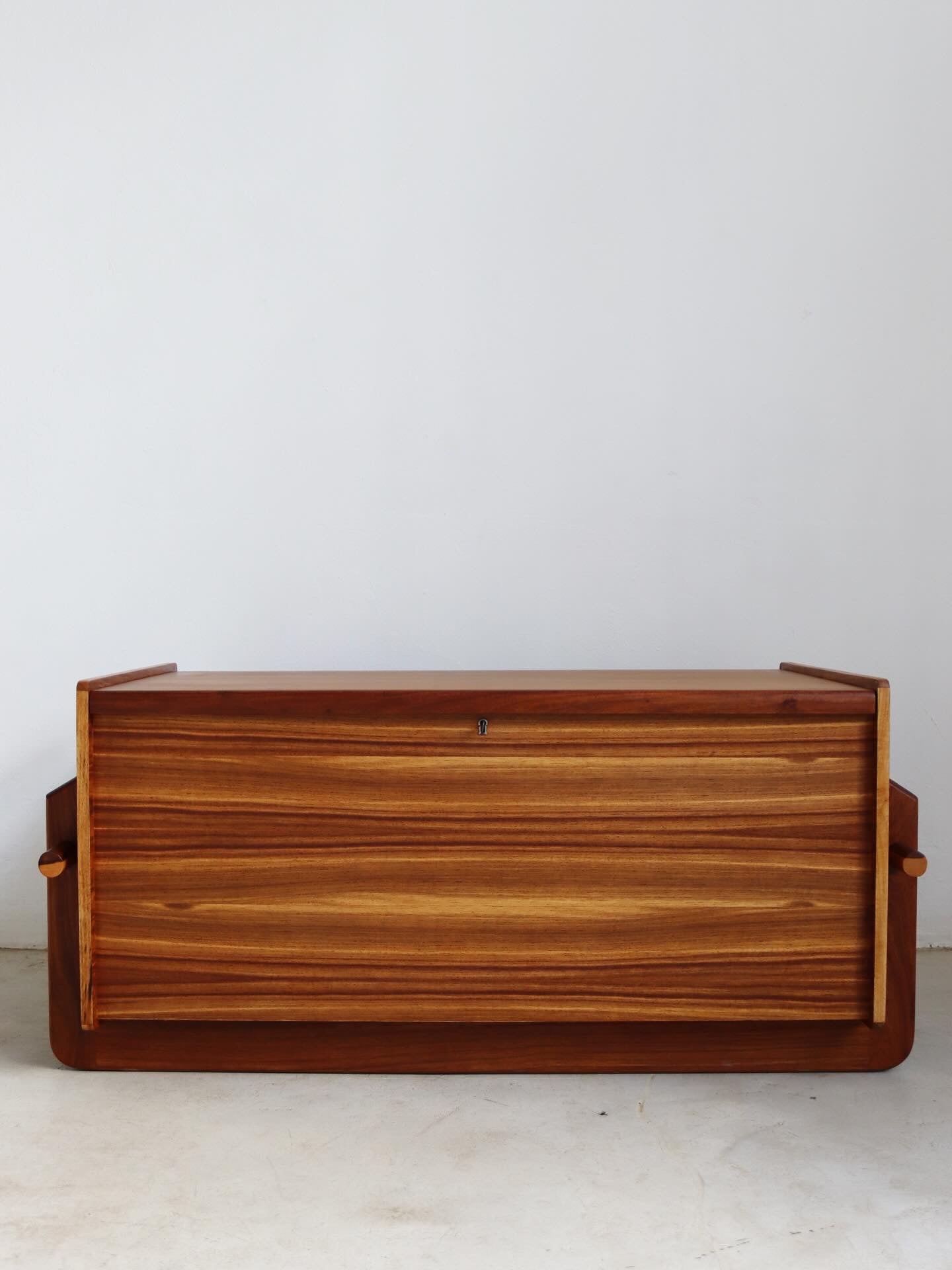 Mid-Century Storage Kist