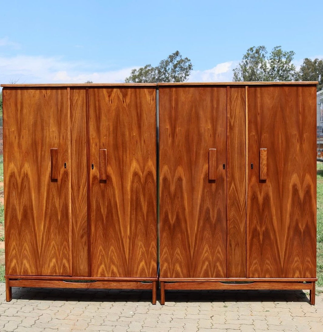 Mid-Century Wardrobe’s