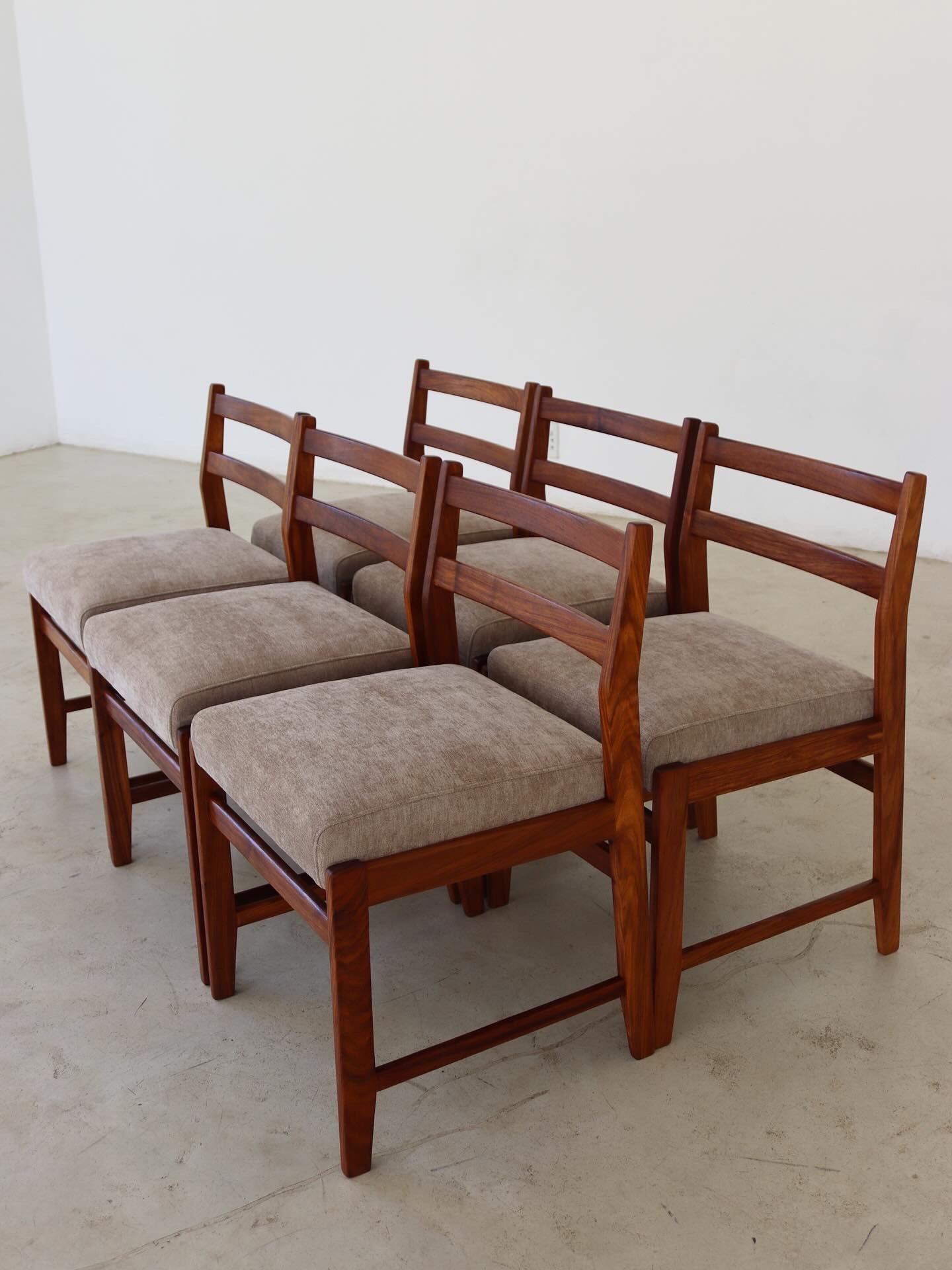 Novocraft Dining Chairs