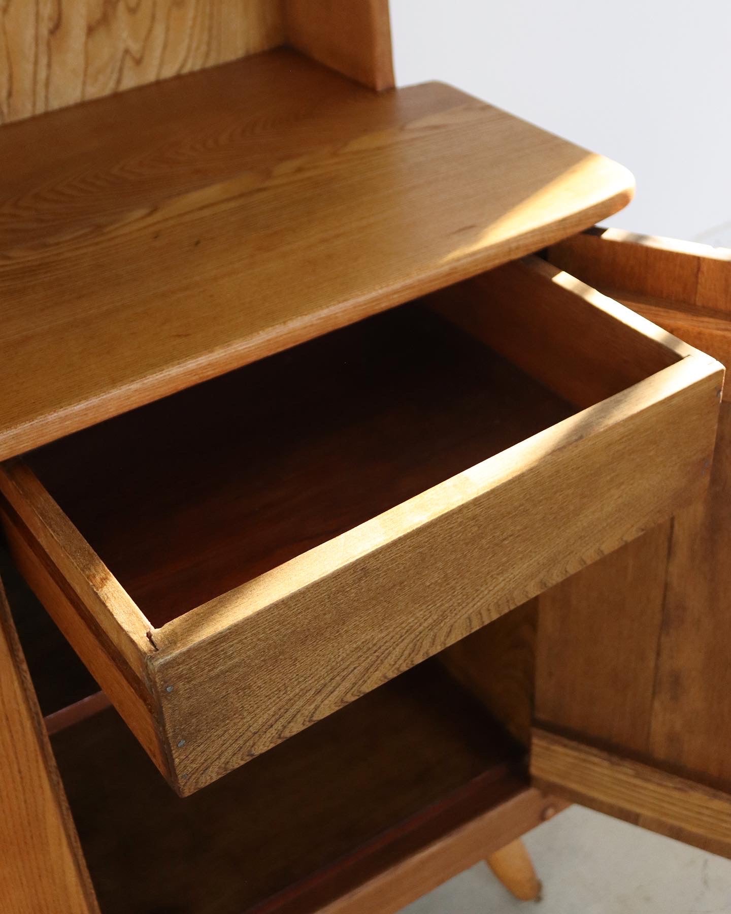 Bakker & Steygar Kitchen Dresser
