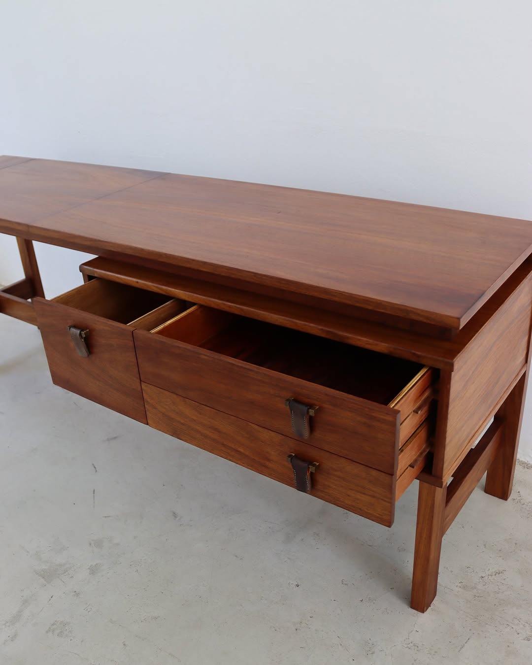 Kallenbach Desk/Dressing Table