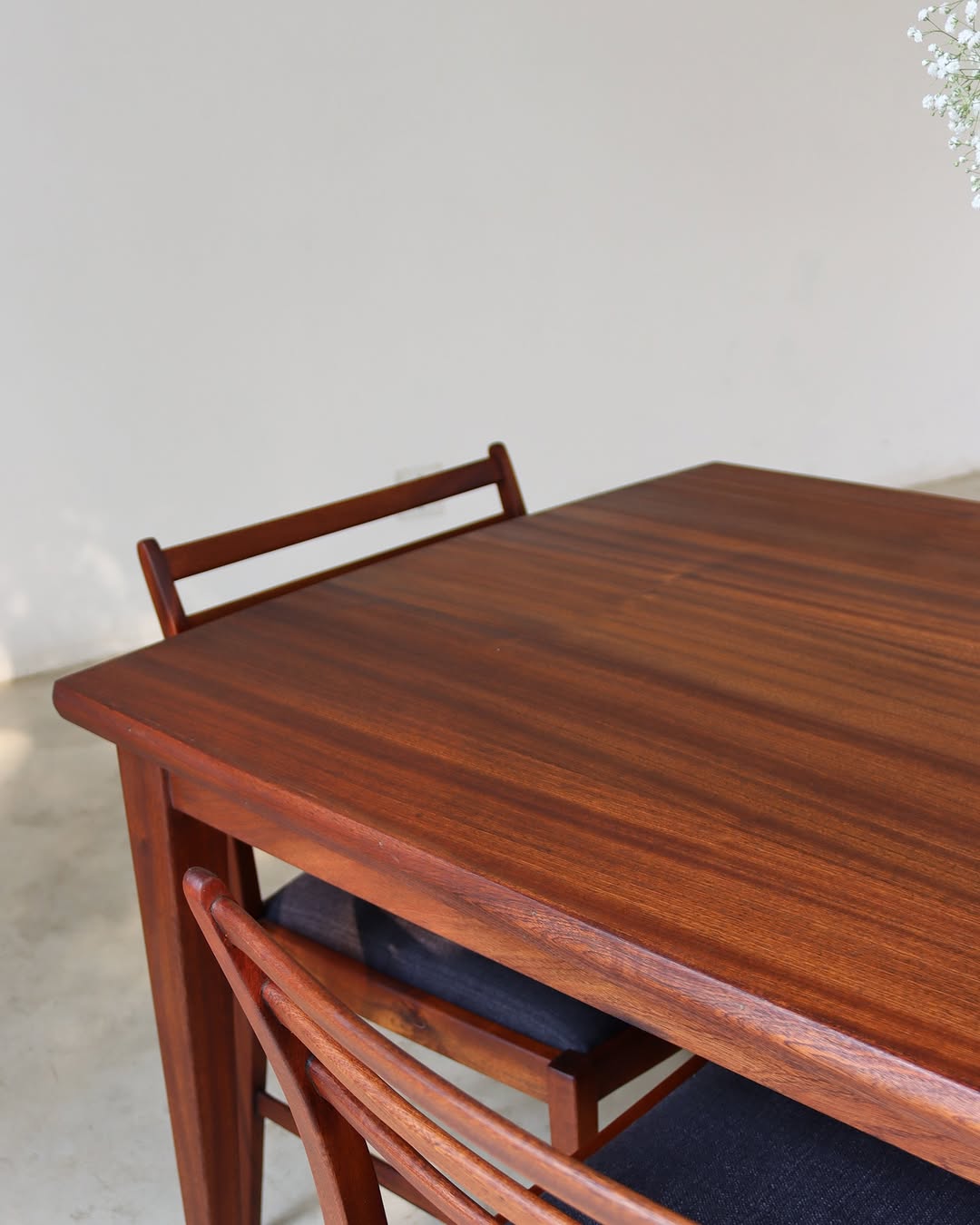 DS Vorster Dining Set