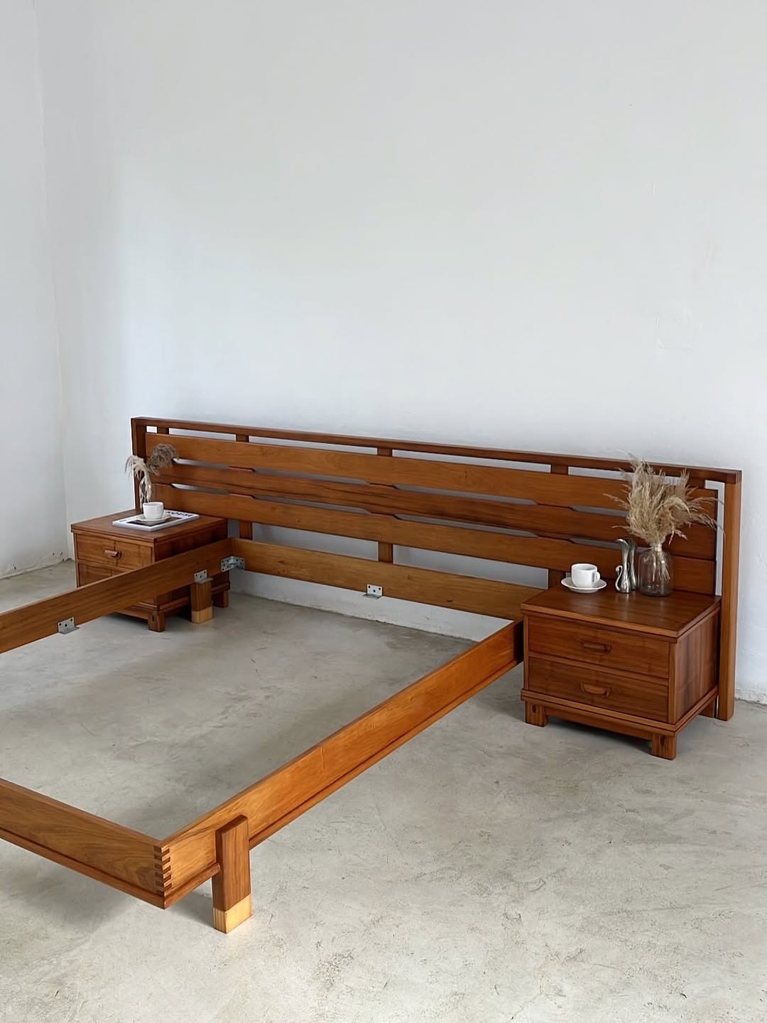 Torrente Queen Size Bed