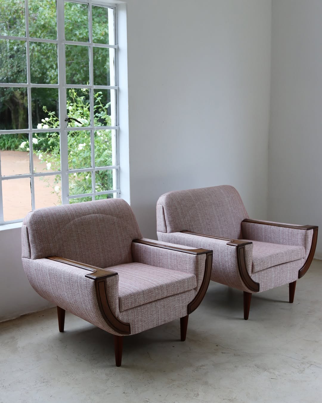 Airflex Arm Chairs