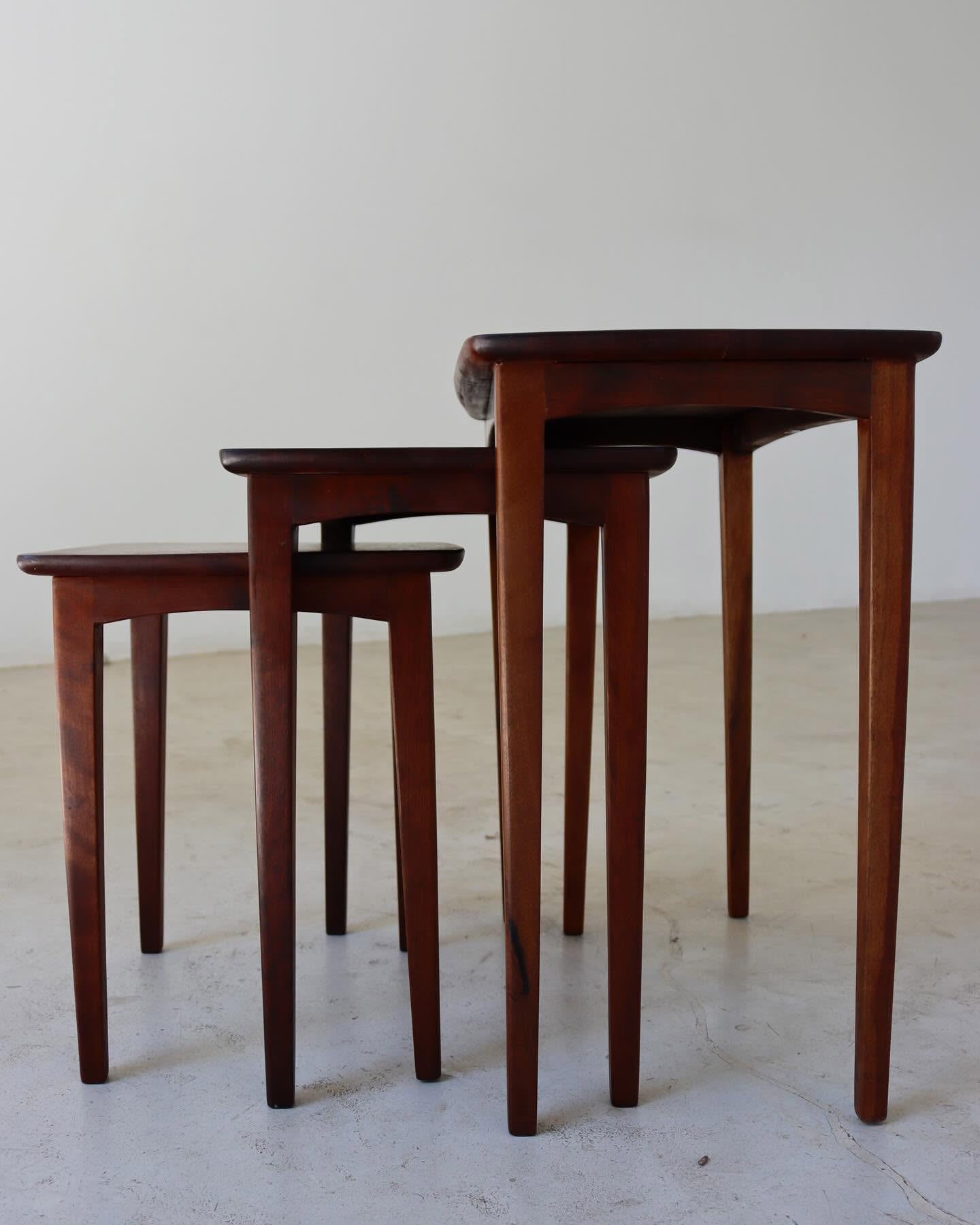Binnehuis Nesting Tables