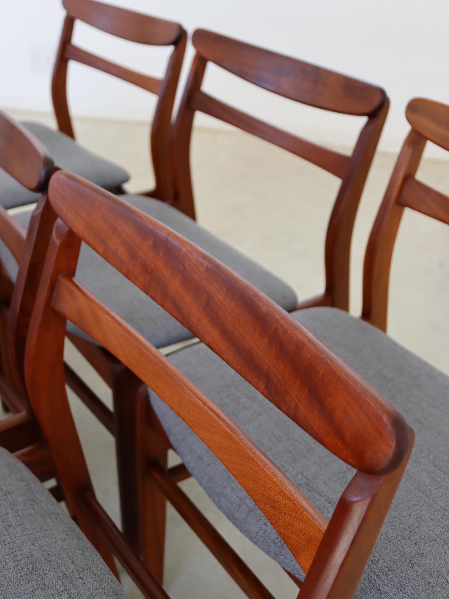Kallenbach Dining Chairs