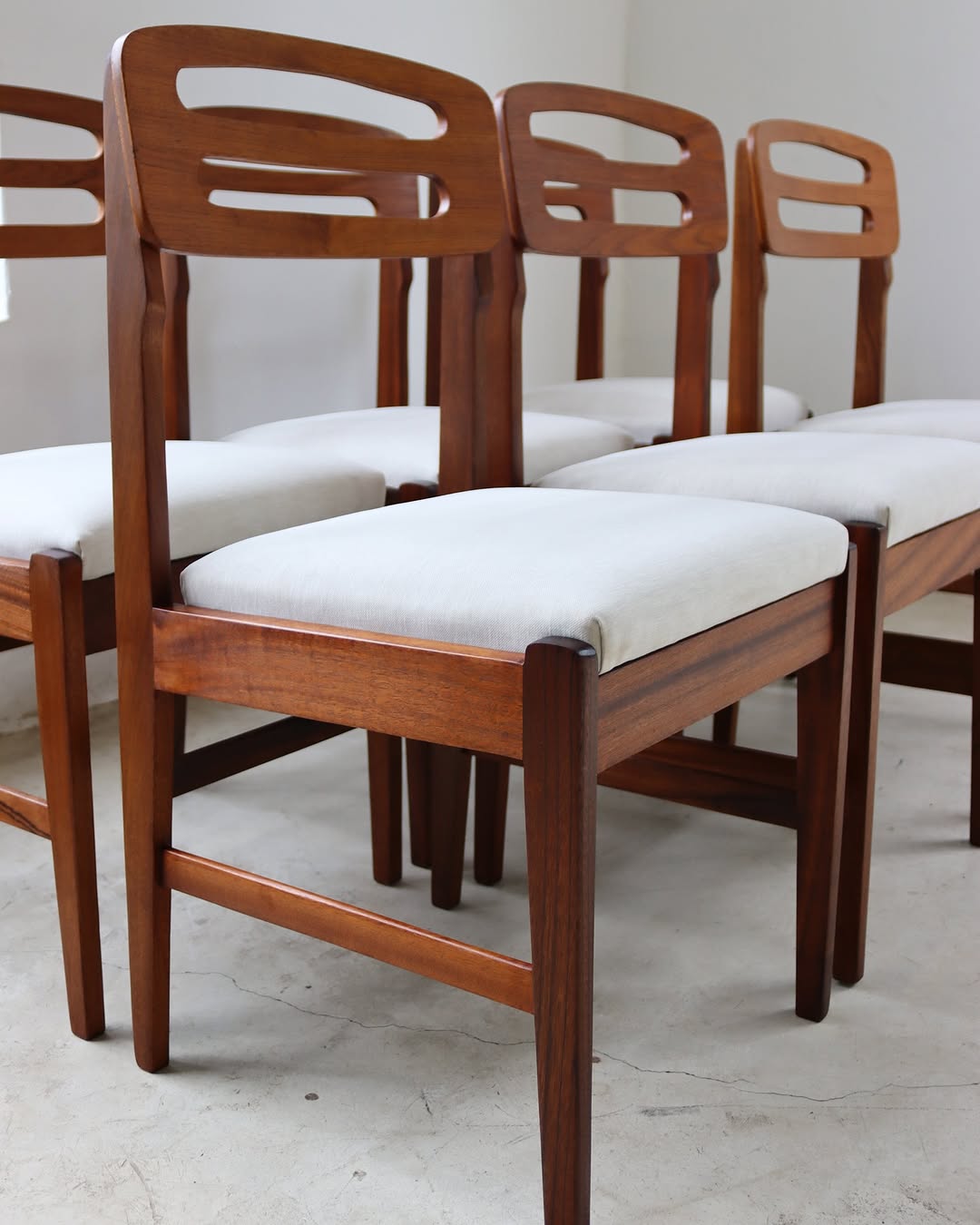 Frystark Dining Chairs