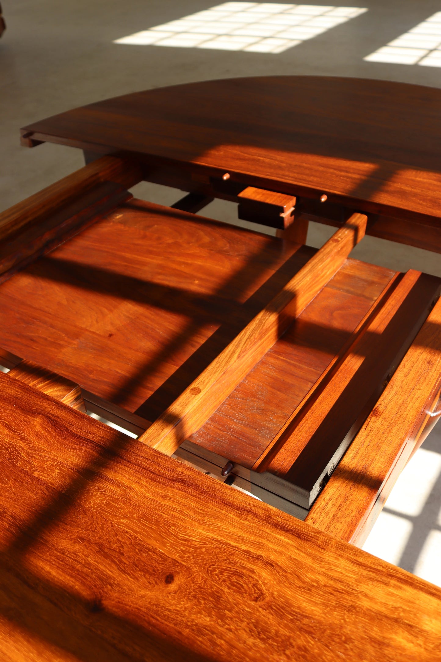 Mid-Century Artecasa Dining Room Table