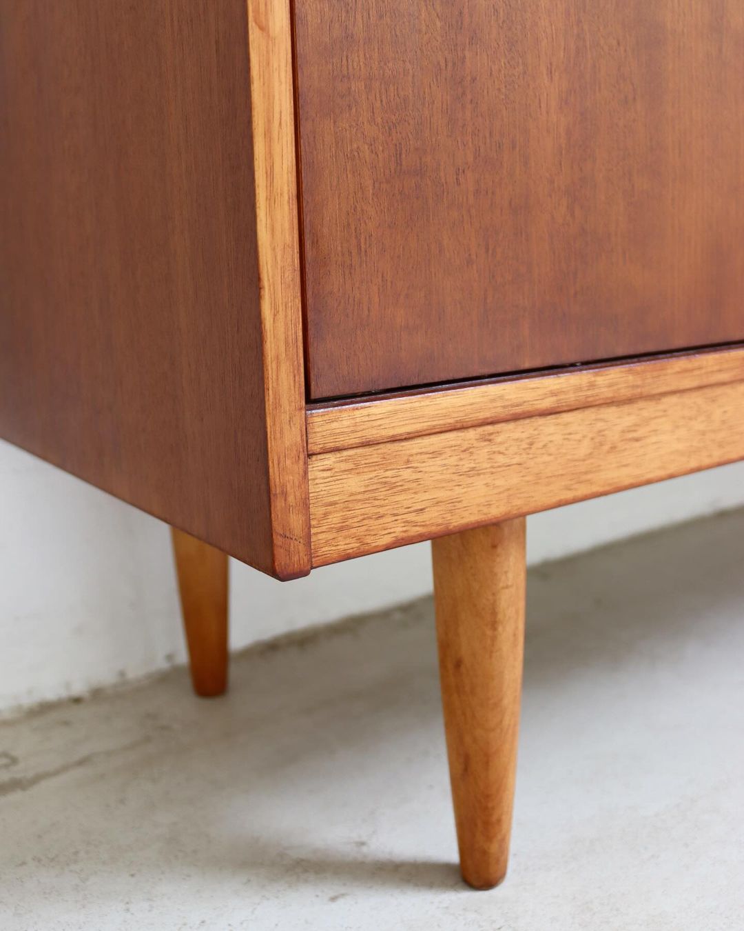 Mid-Century room divider by Schreiber