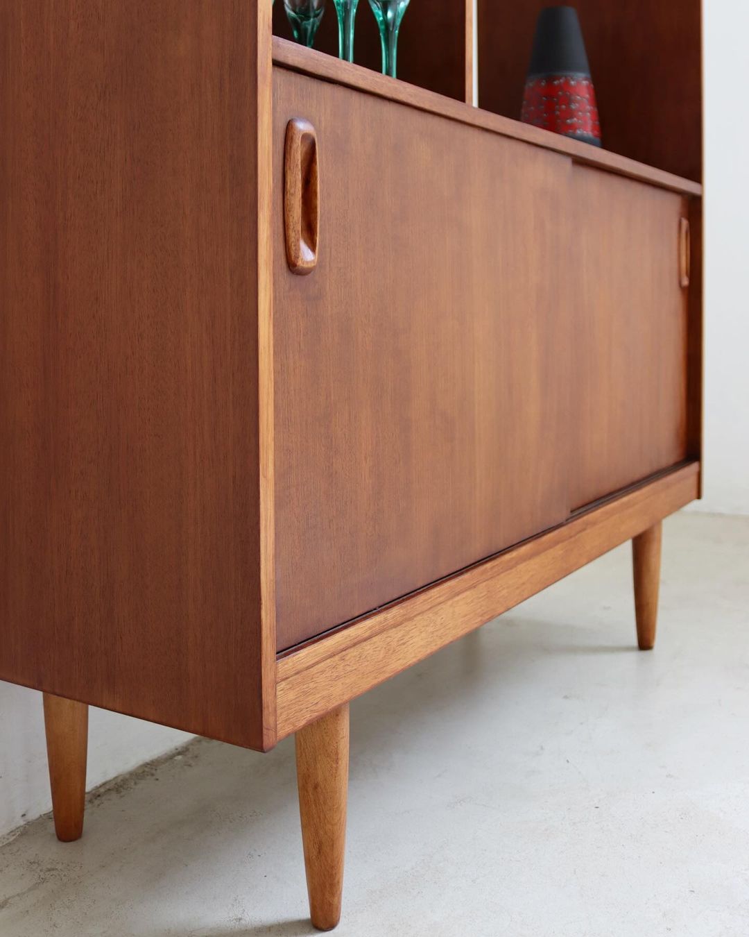 Mid-Century room divider by Schreiber