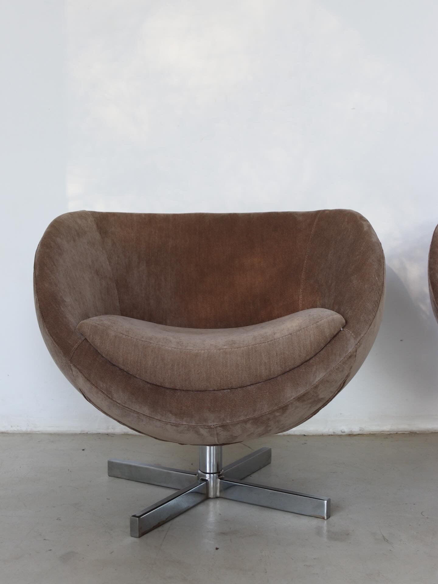 Retro Swivel Chairs