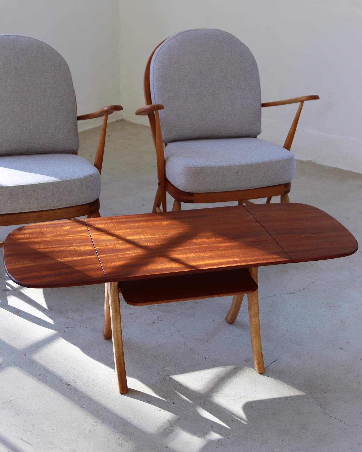 Mid-Century Butterfly Leaf Coffee Table