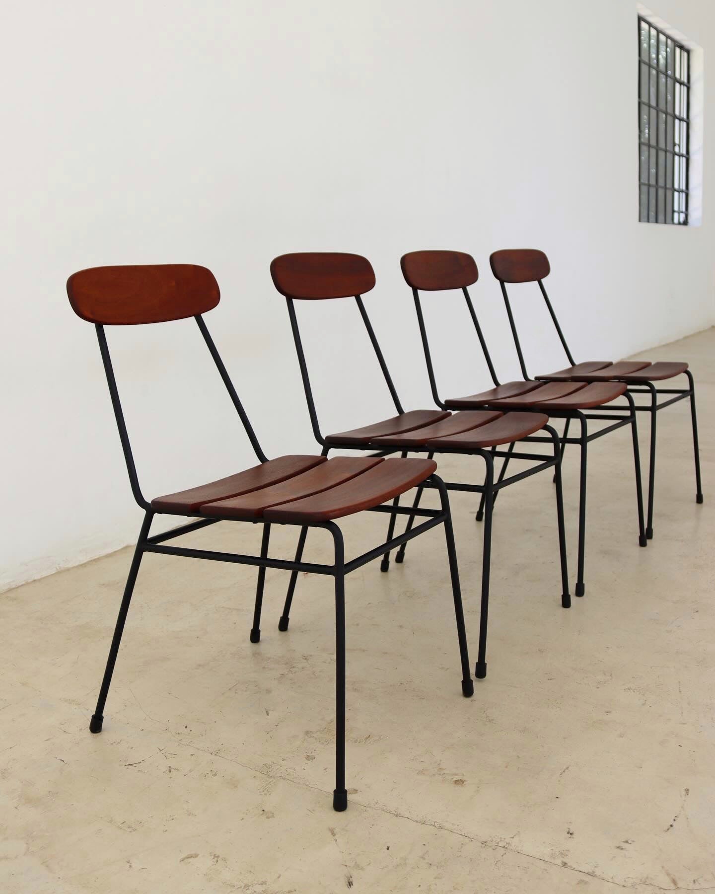 DS Vorster Dining Room/Patio Set