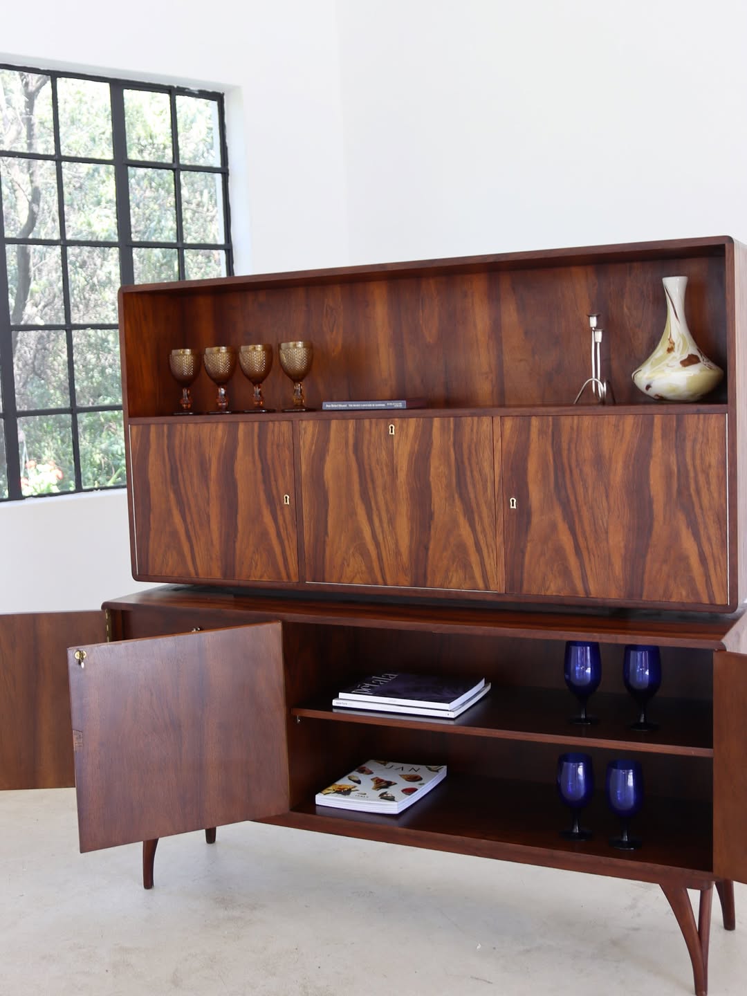 Mid-Century Sideboard/Cabinet