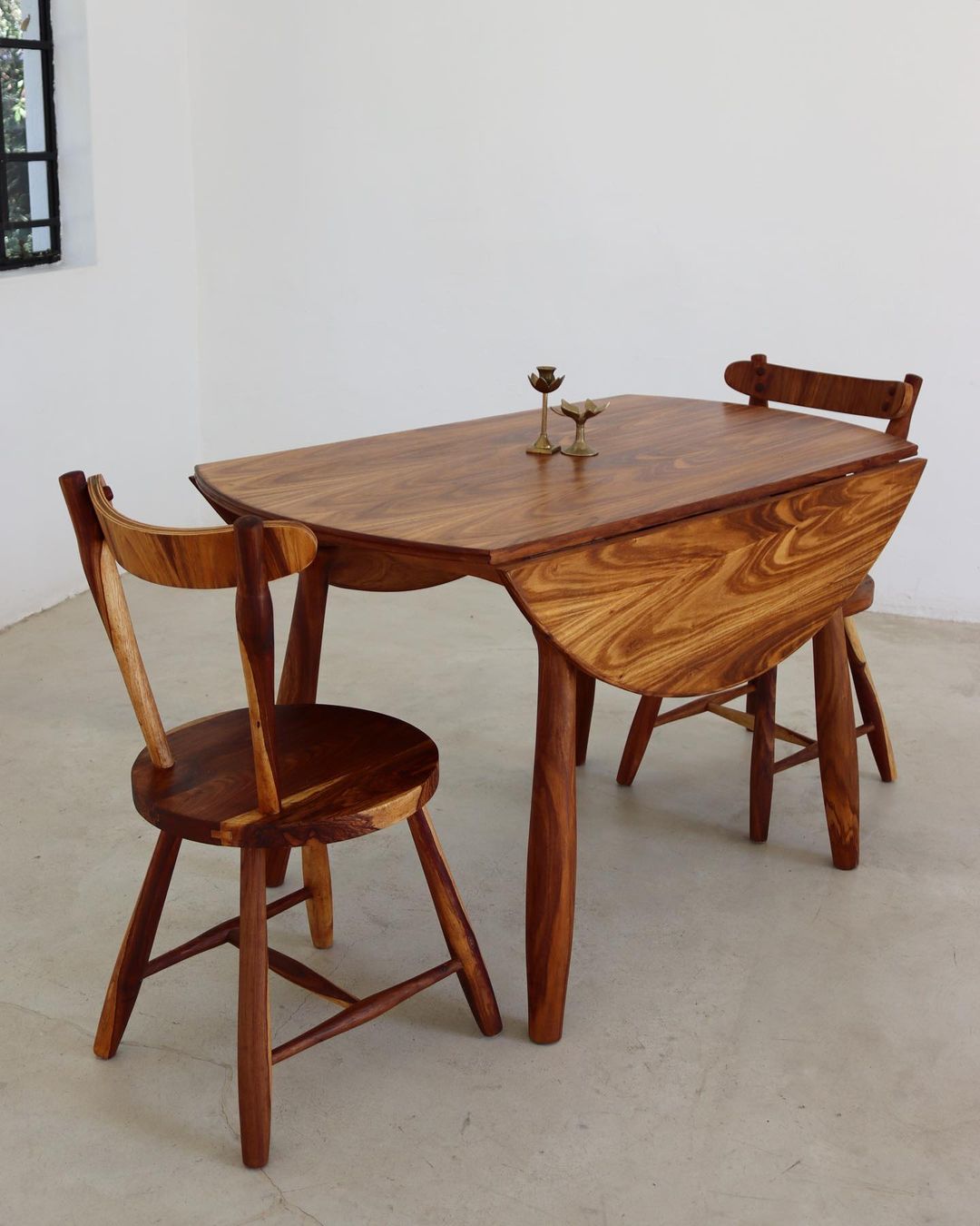 Vintage Drop Leaf Table and 6 Chairs