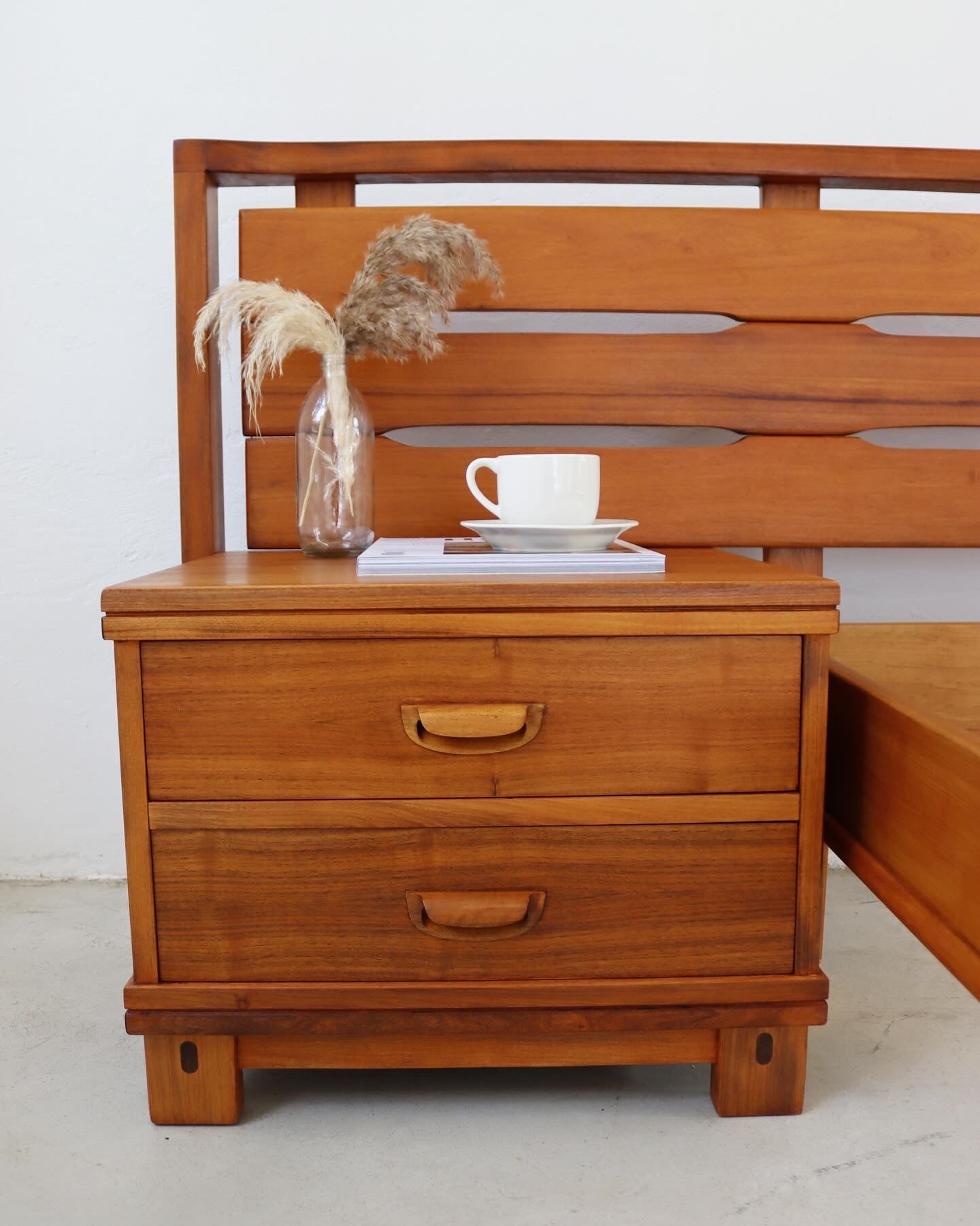 Torrente Queen Size Bed