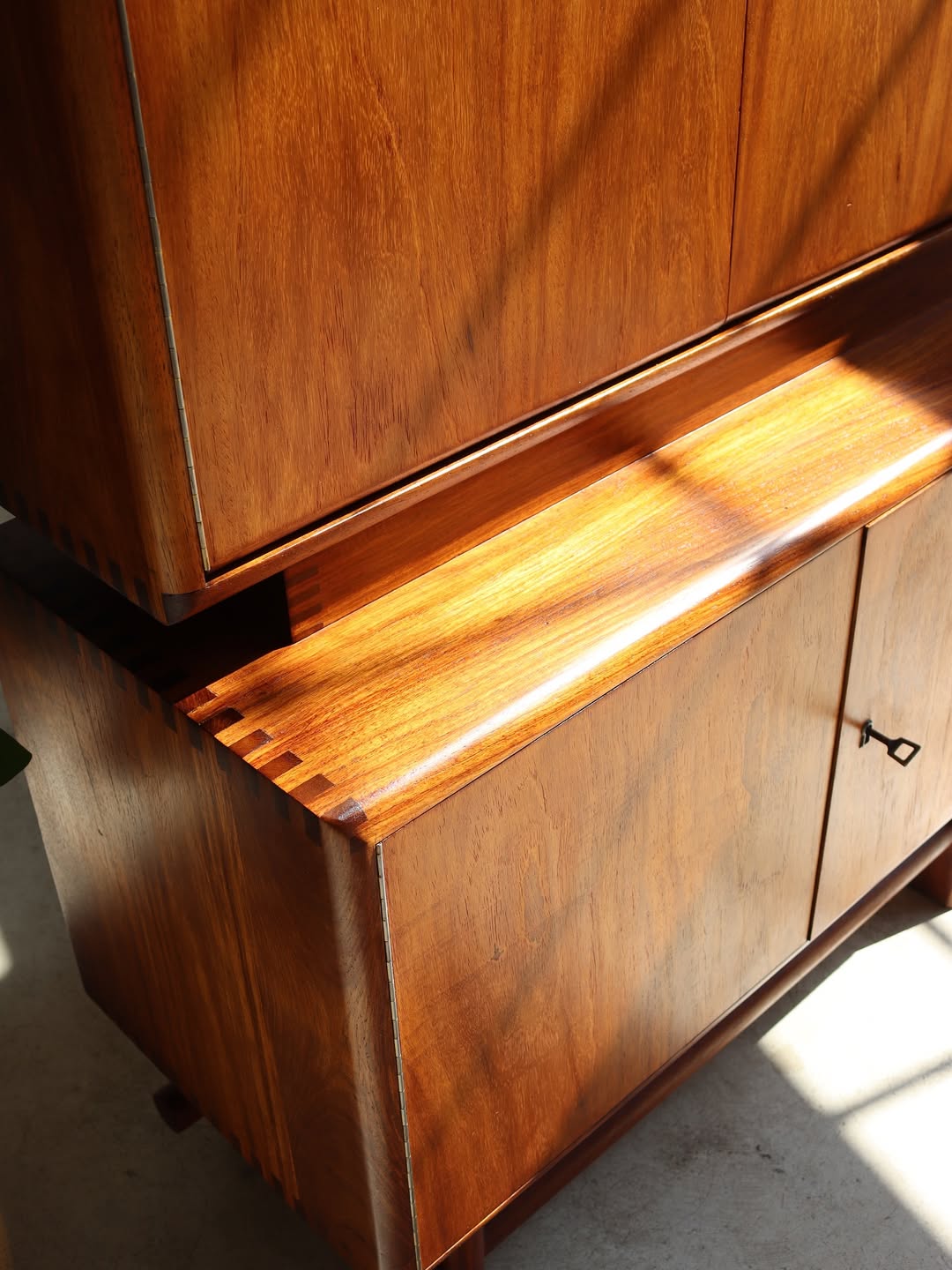 Mid-Century Kallenbach Drinks Cabinet