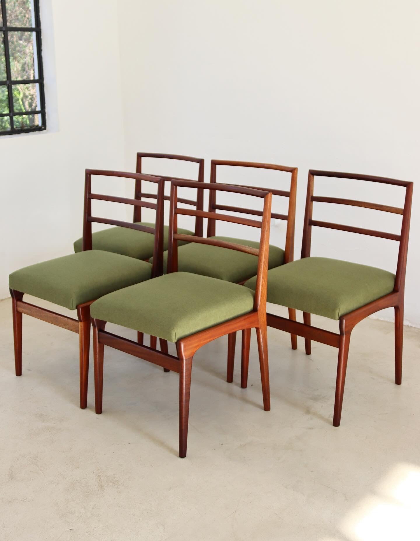 Novocraft Dining Chairs