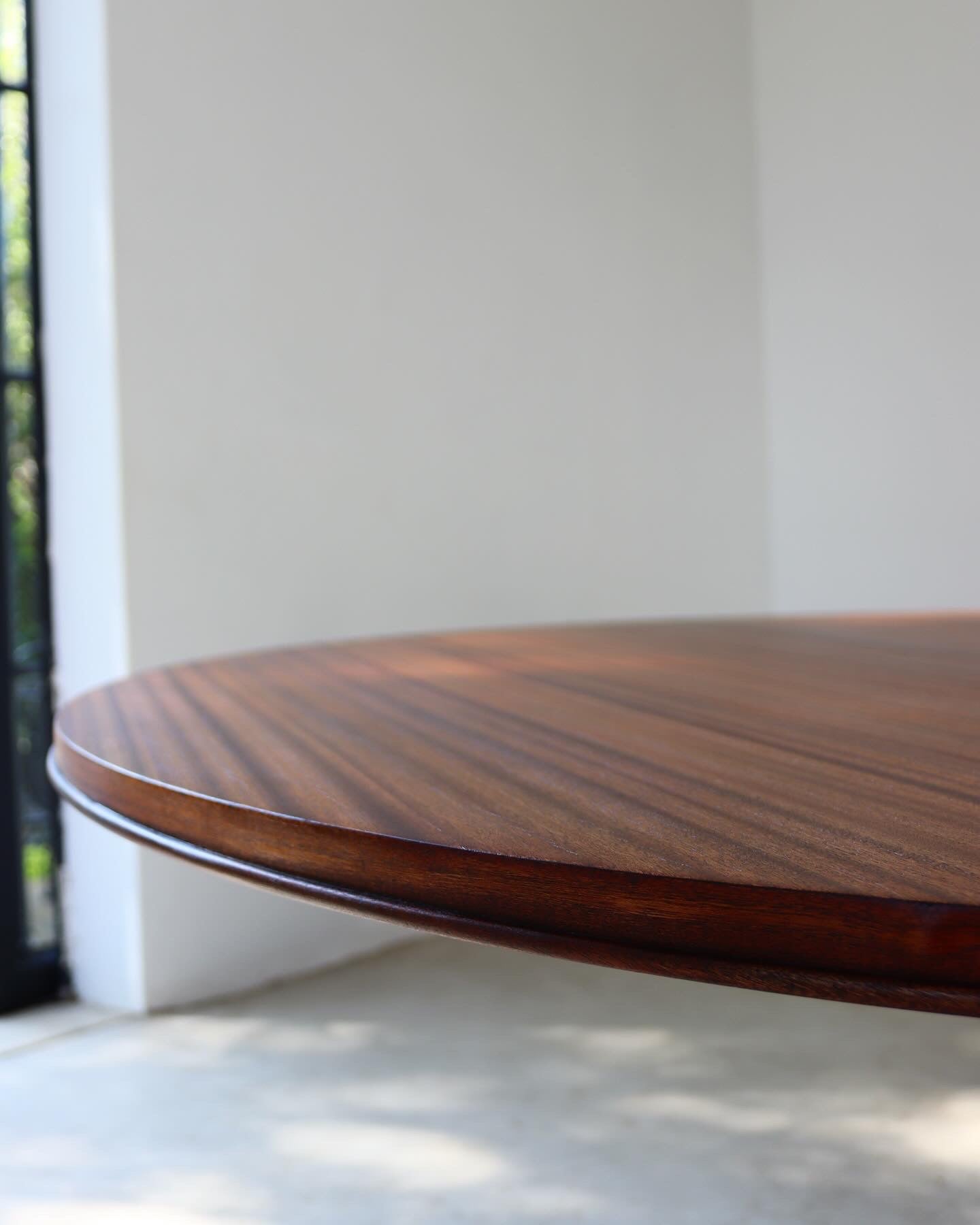 DS Vorster Dining Room Table