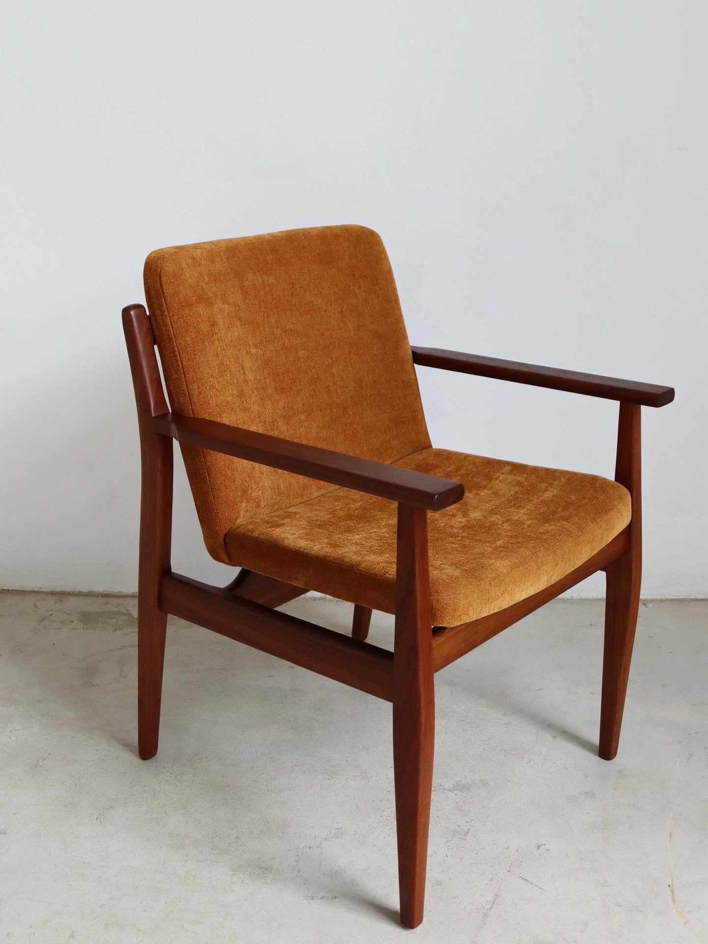 Mid-Century Kallenbach Chair