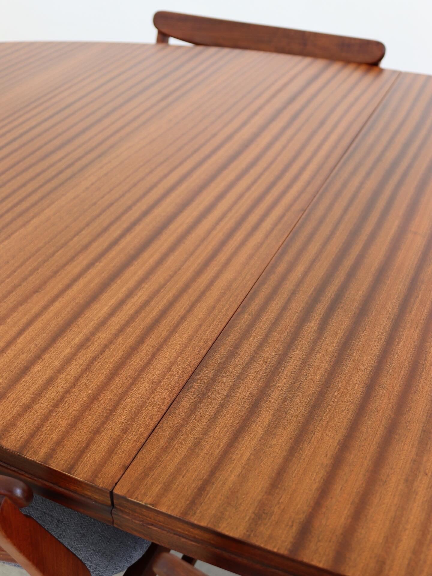 Kallenbach Dining Table