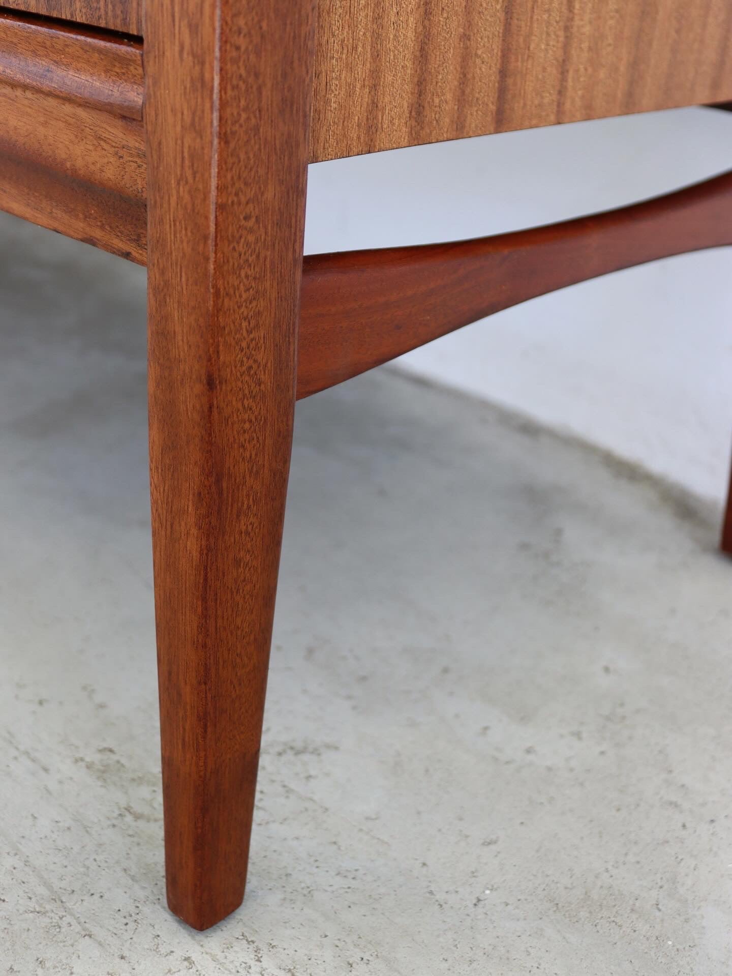 DS Vorster Sideboard