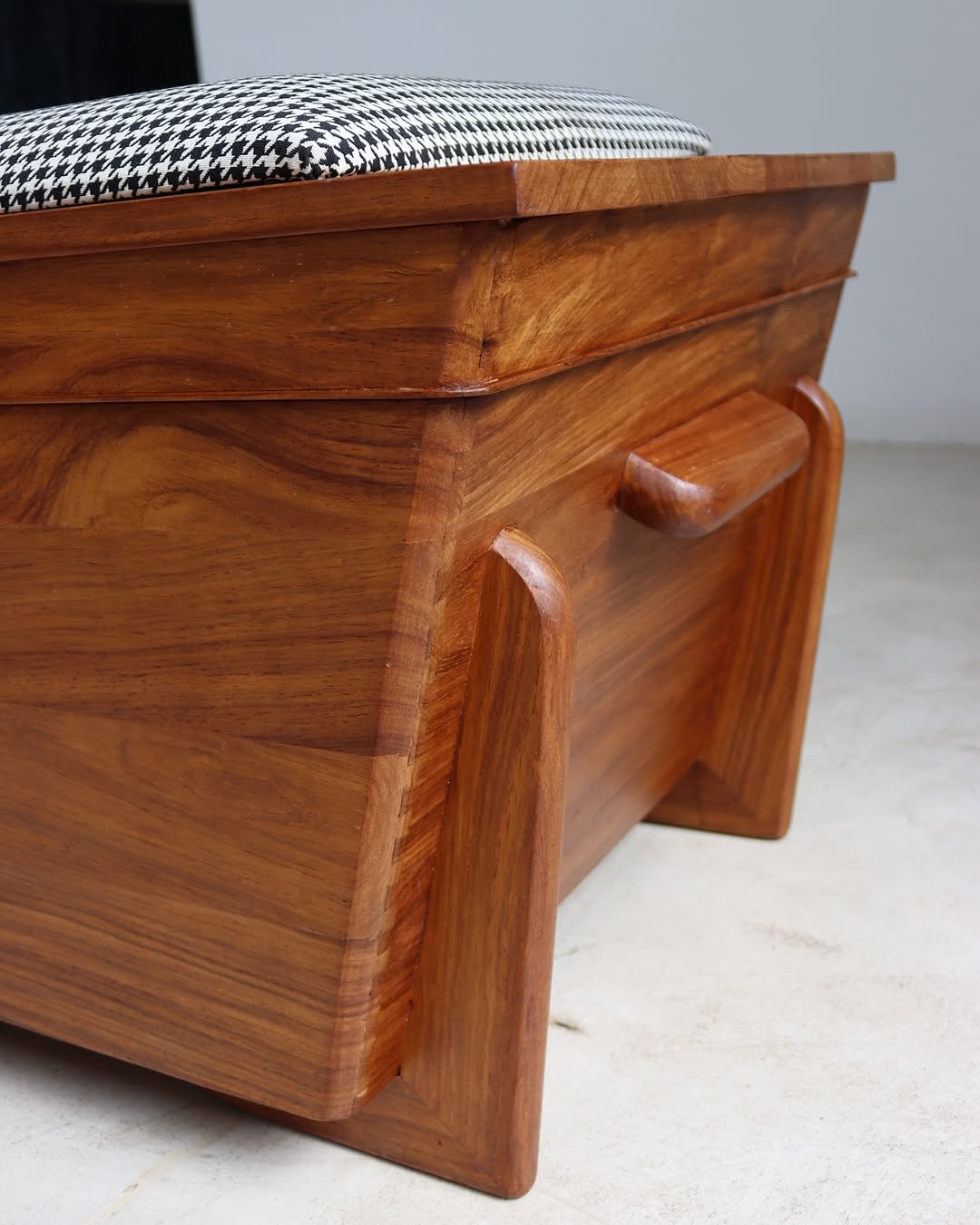 Mid-Century Storage Chest/Kist