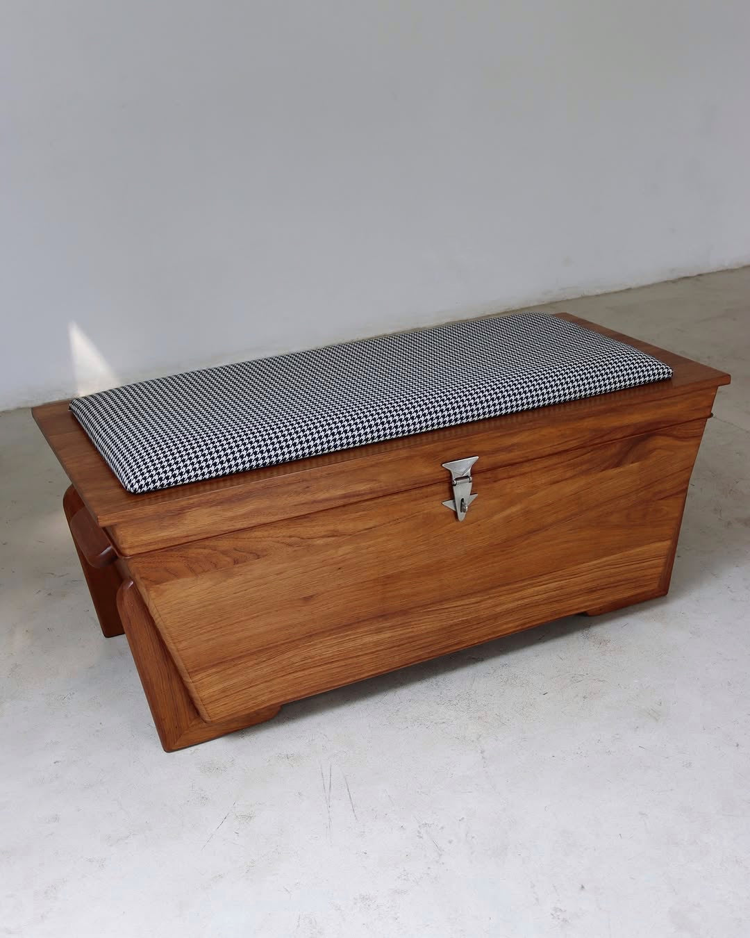 Mid-Century Storage Chest/Kist