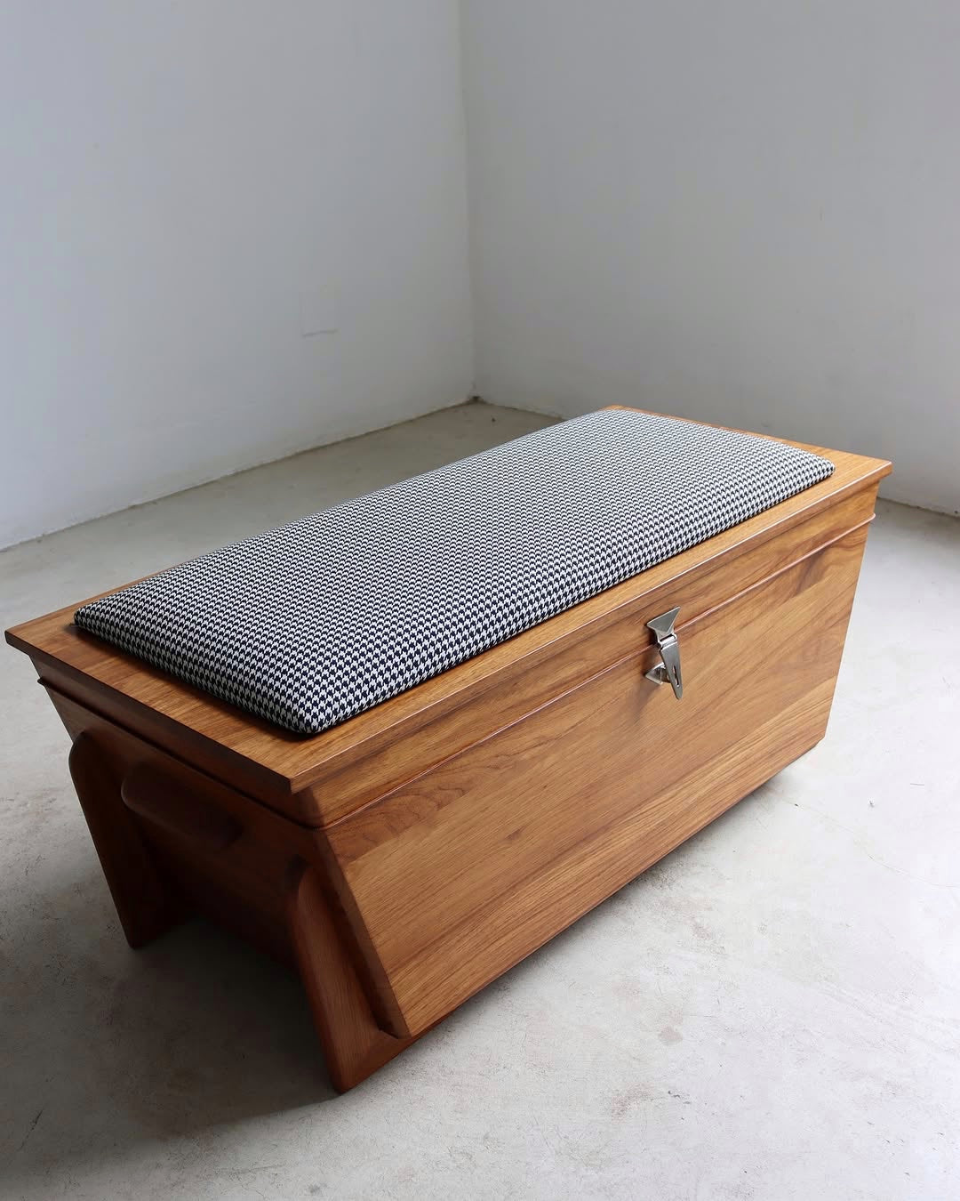 Mid-Century Storage Chest/Kist