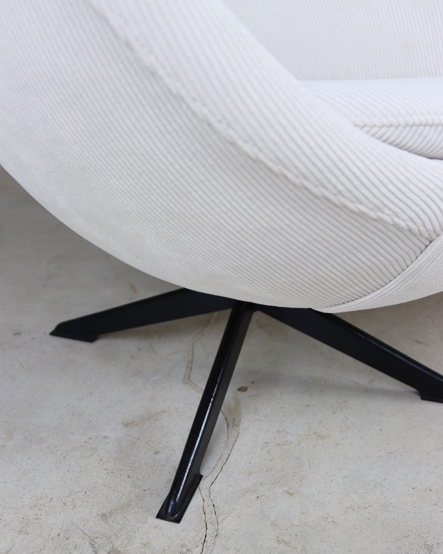 Retro Swivel Chairs
