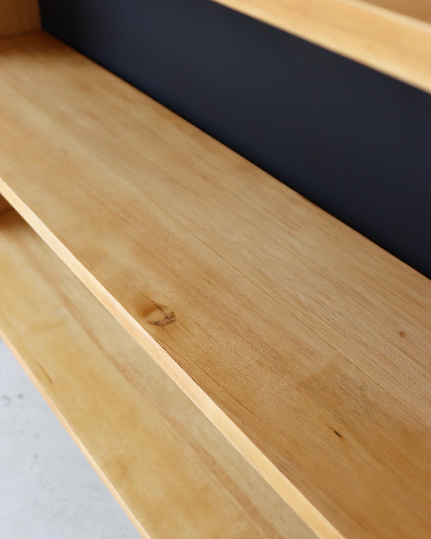 Retro Bookshelf