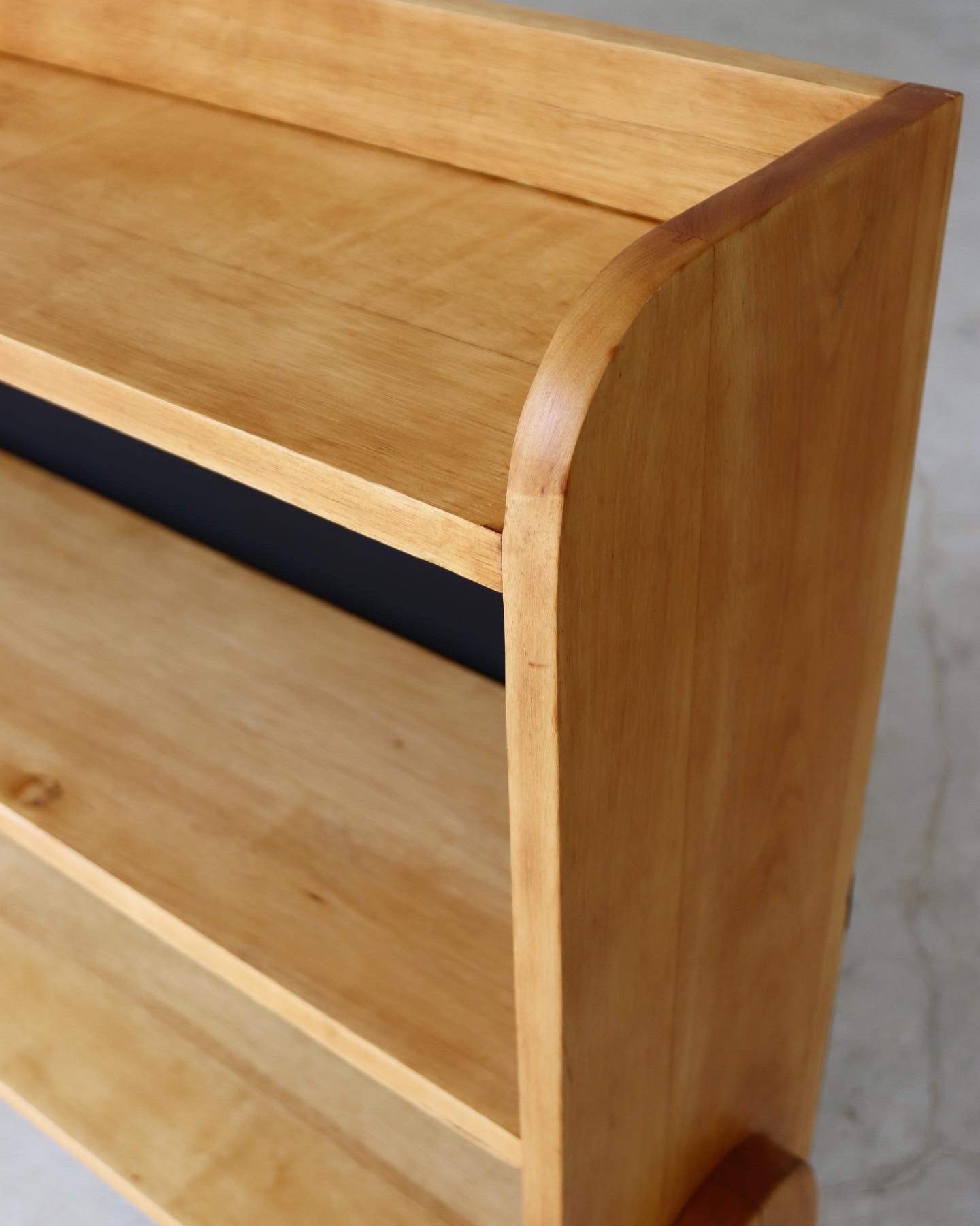 Retro Bookshelf