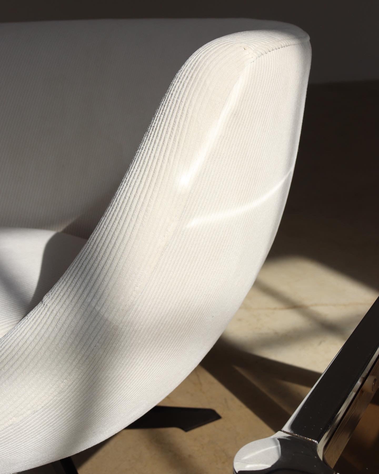 Retro Swivel Chairs