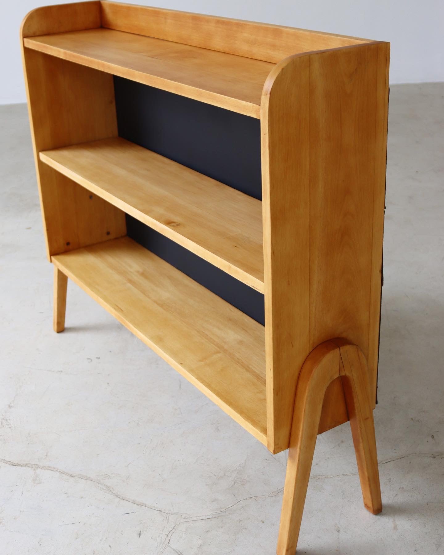 Retro Bookshelf