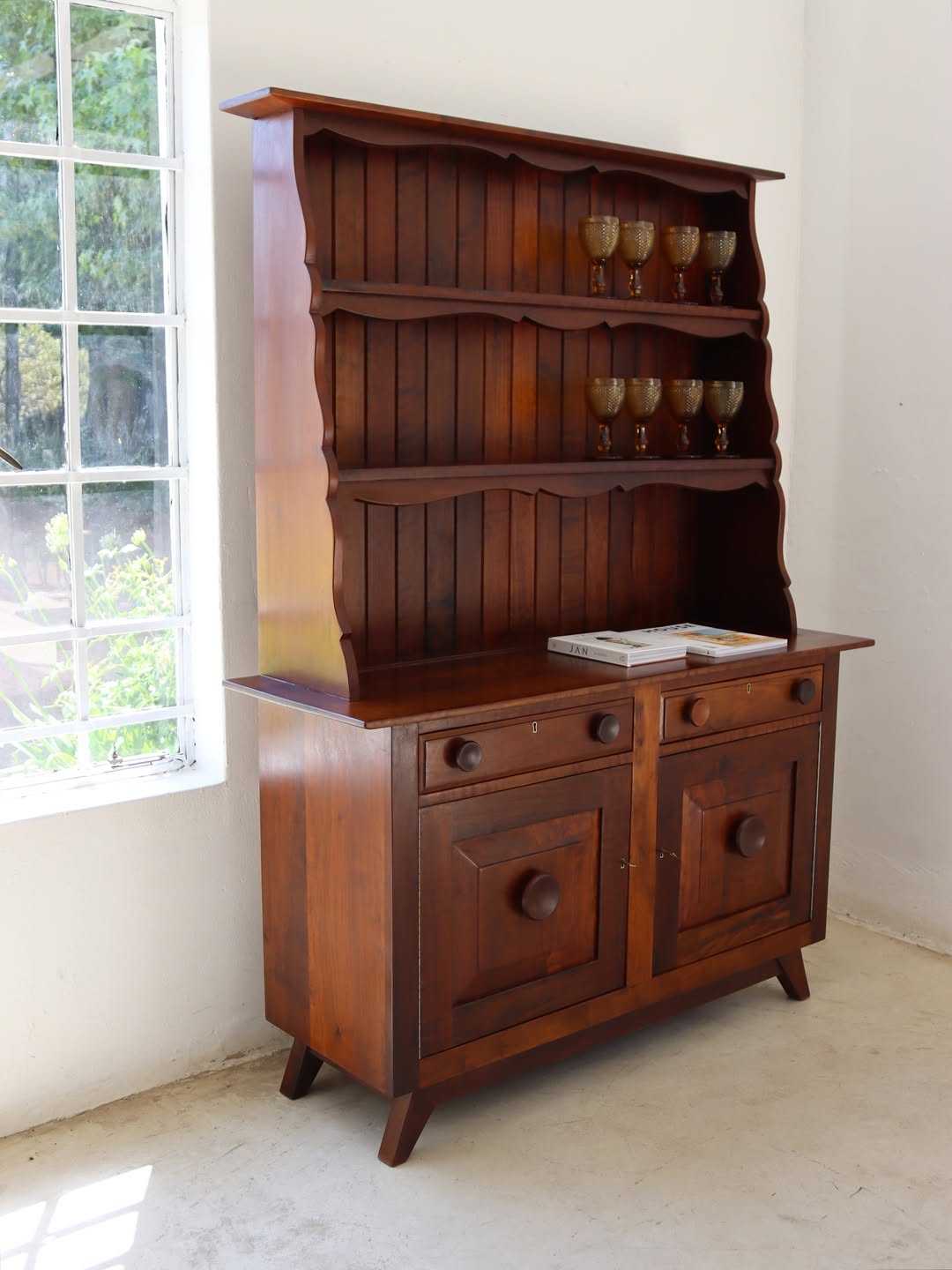 Binnehuis Welsh Dresser