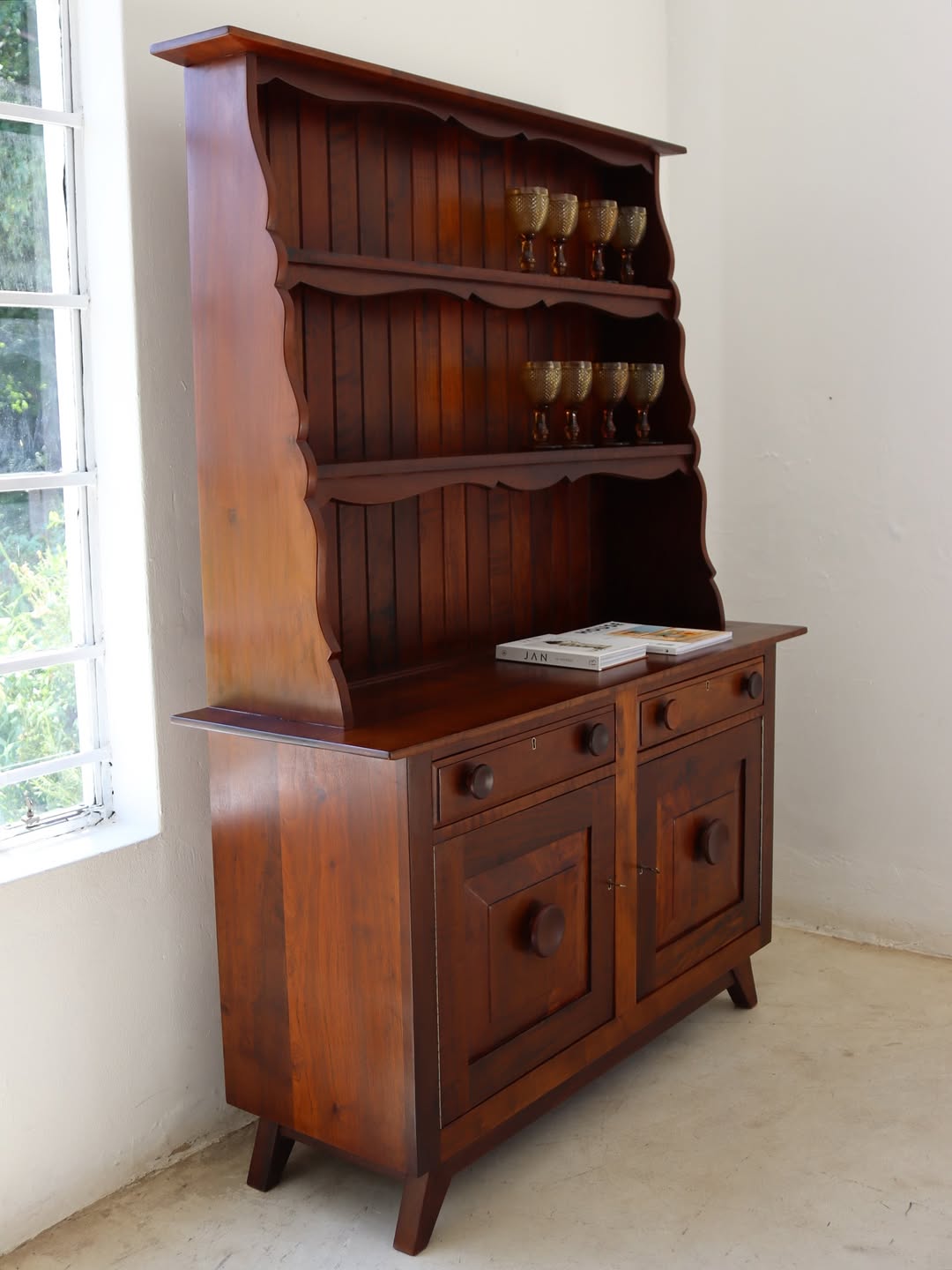 Binnehuis Welsh Dresser