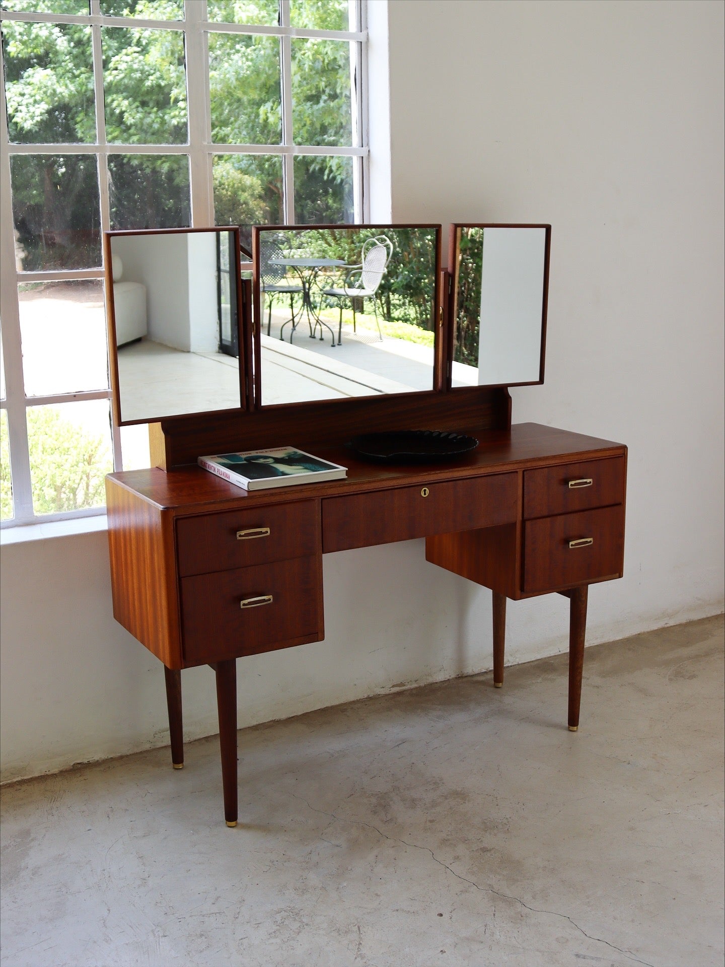 Greaves & Thomas Dressing Table
