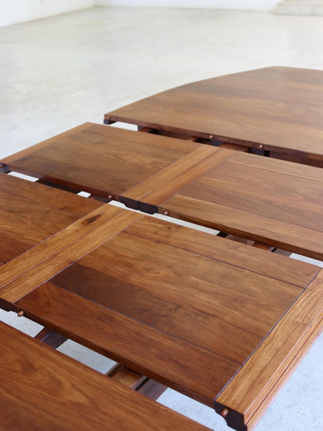 Artecasa Double Leaf Dining Table