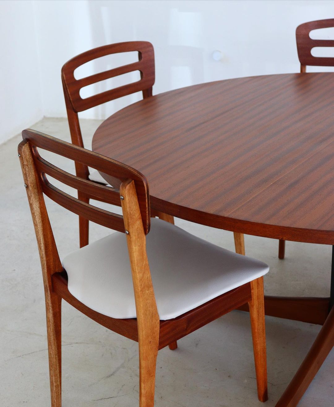 Mid-Century Frystark Dining Room Table