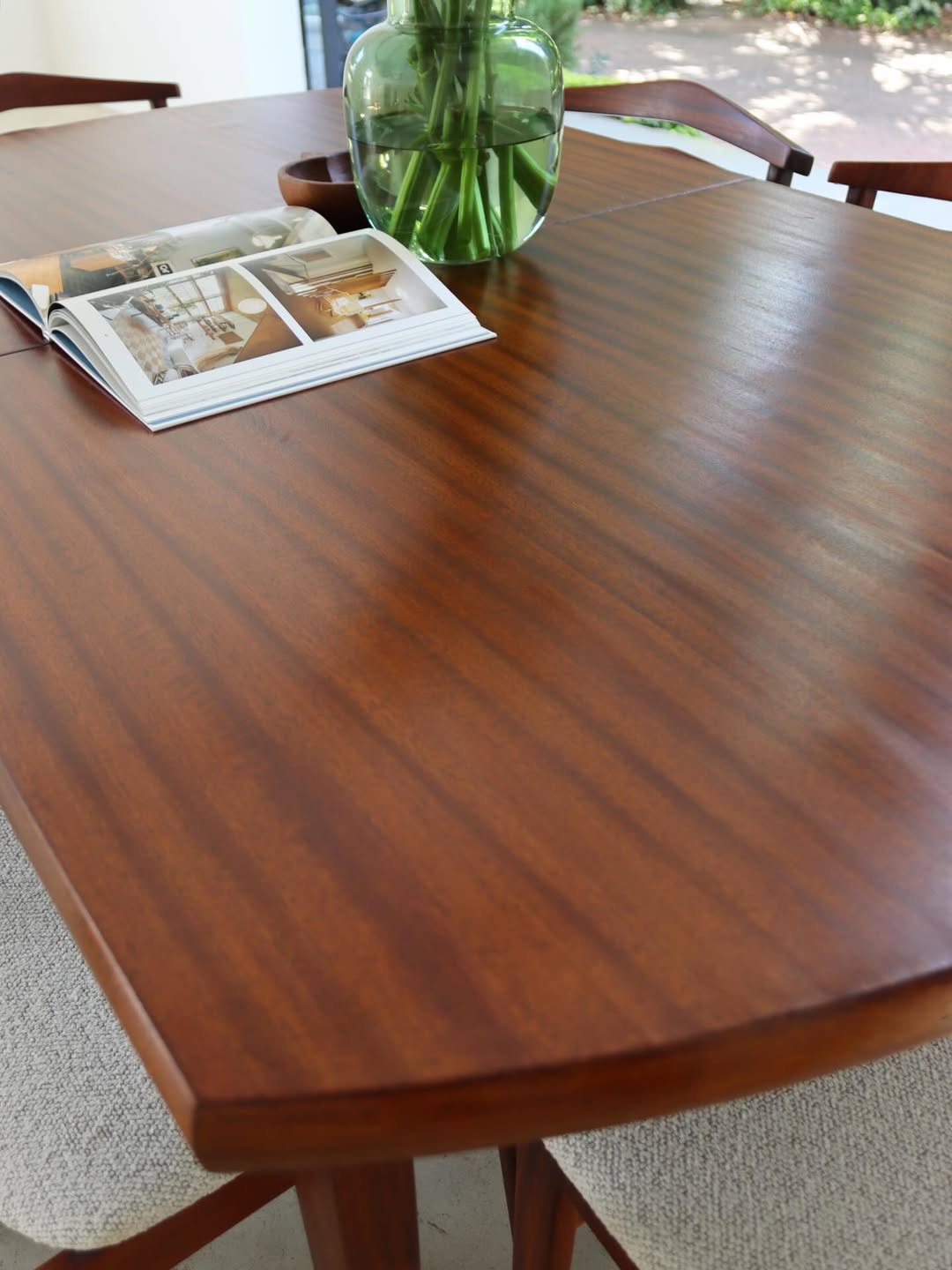 Mid-Century Extendable Dining Table