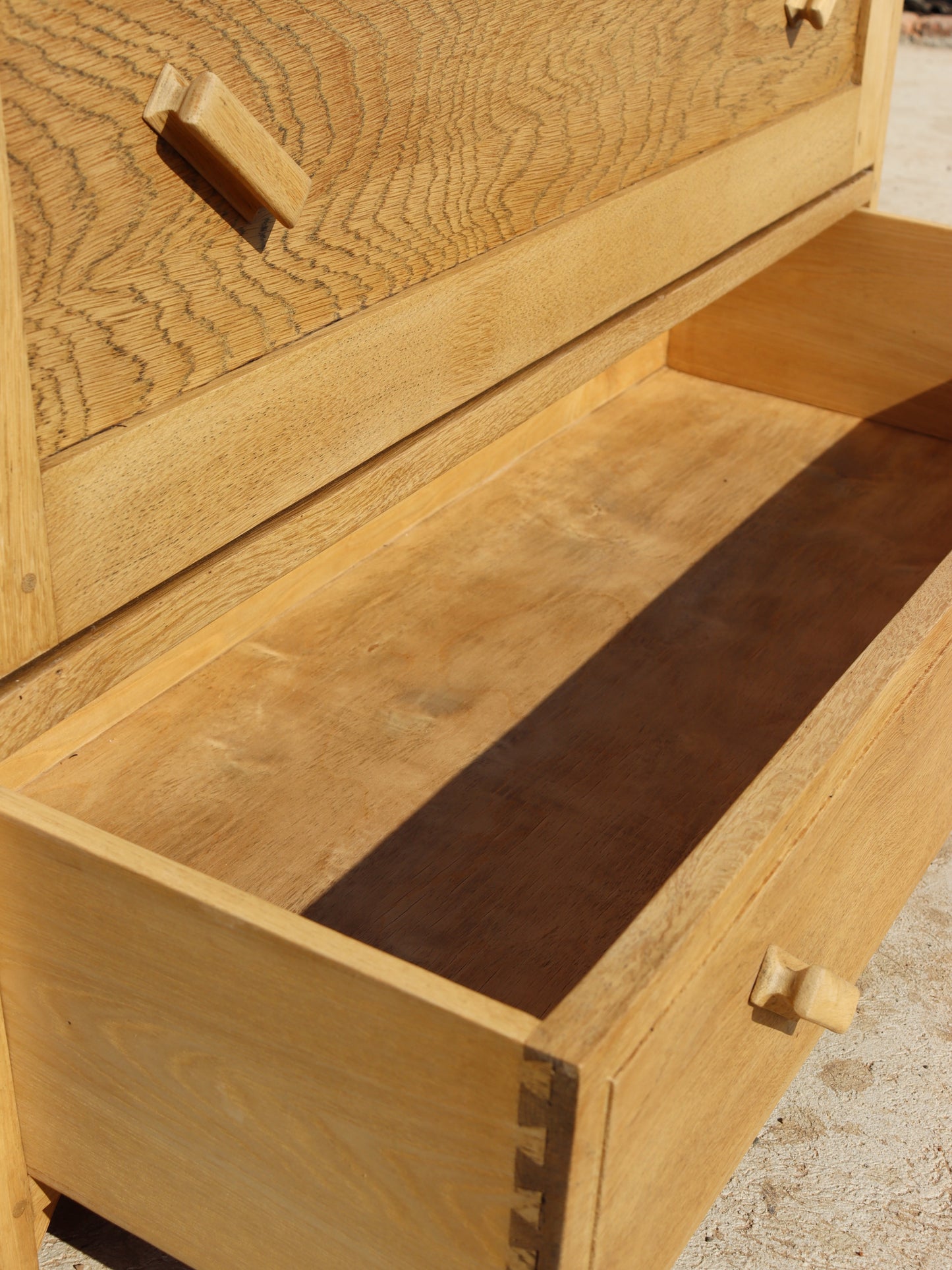 Mid-Century Pull Out Cabinet Bed
