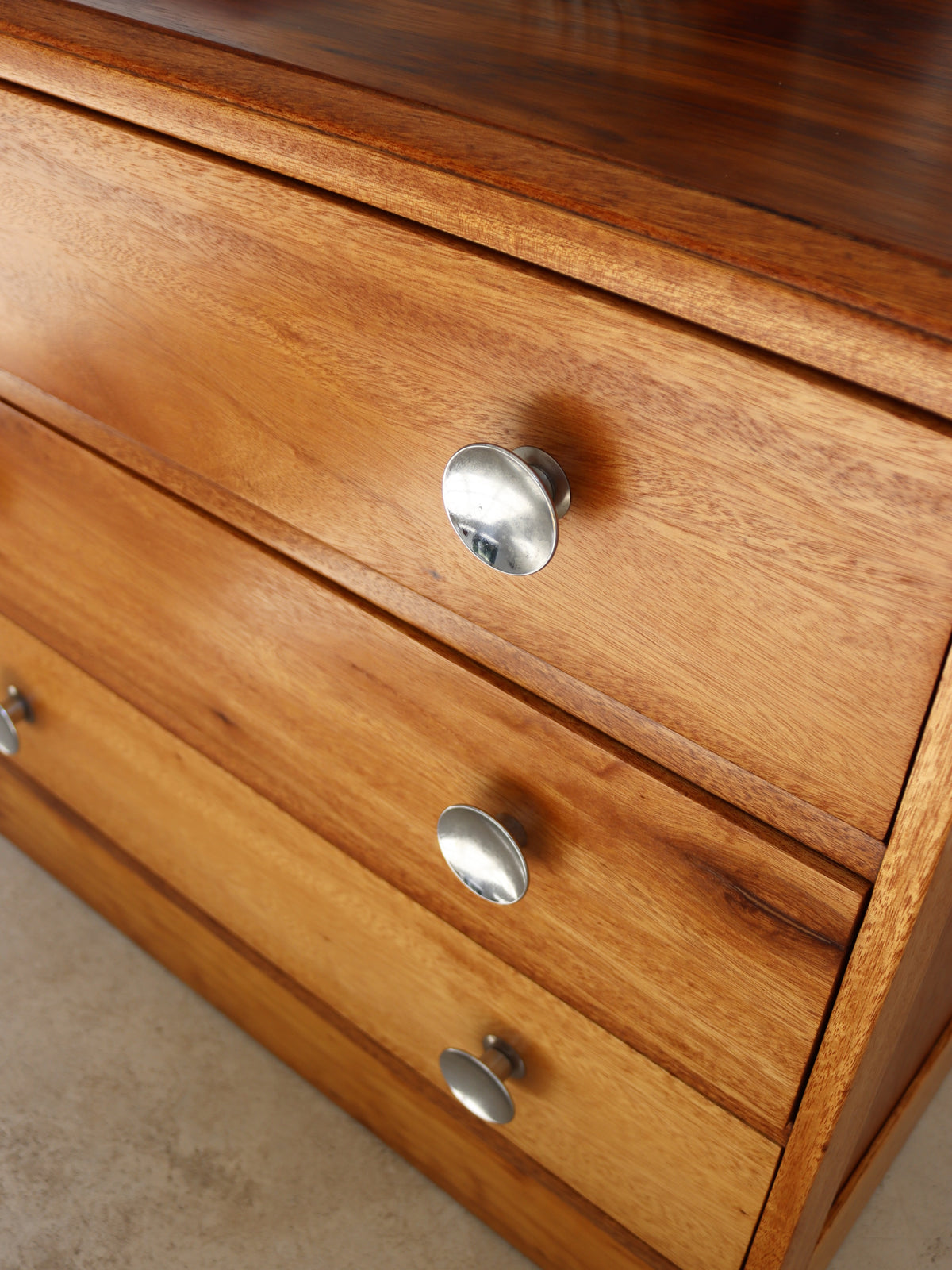 Vintage Dresser / Chest of Drawers