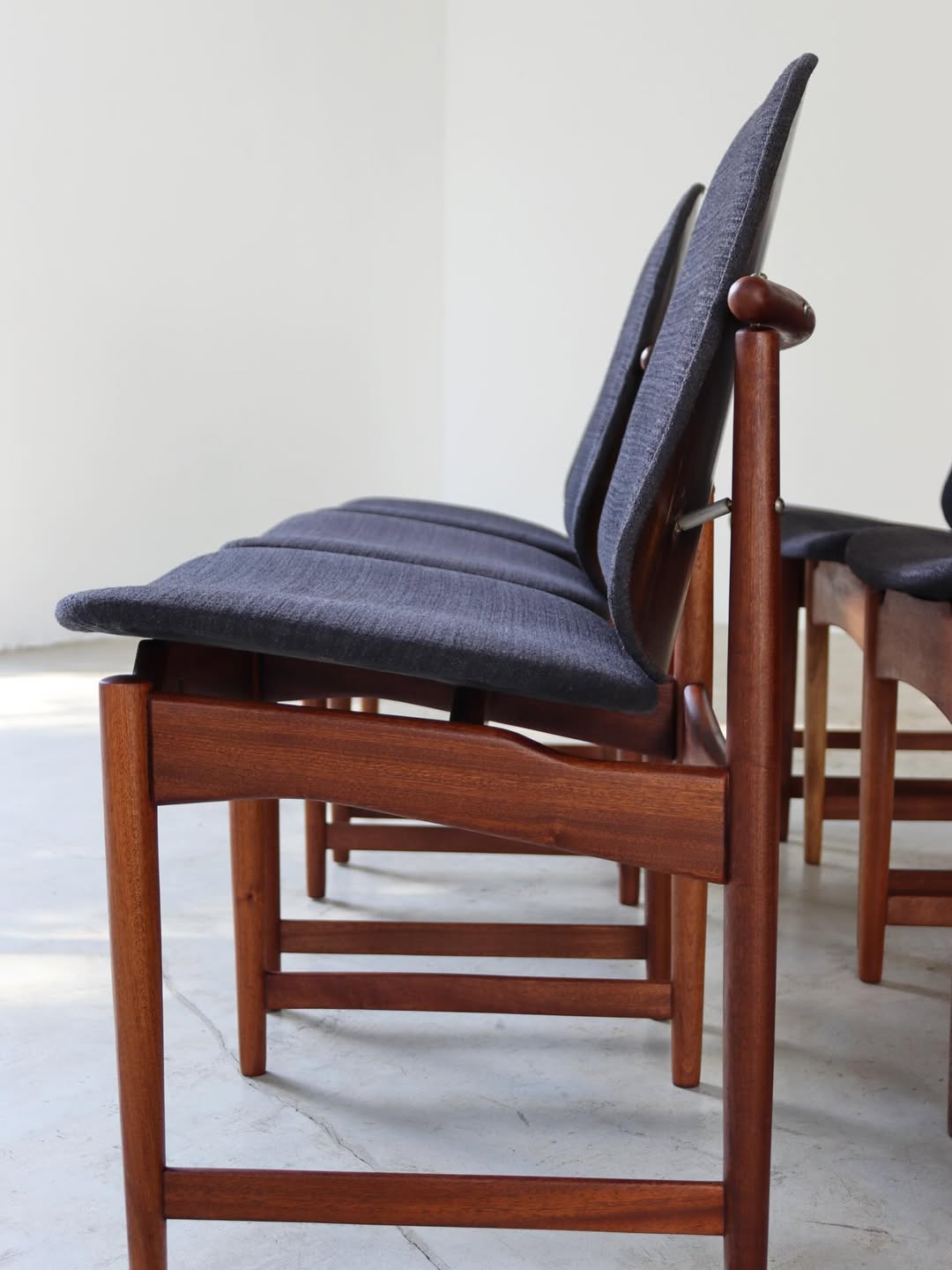 Frystark Dining Chairs