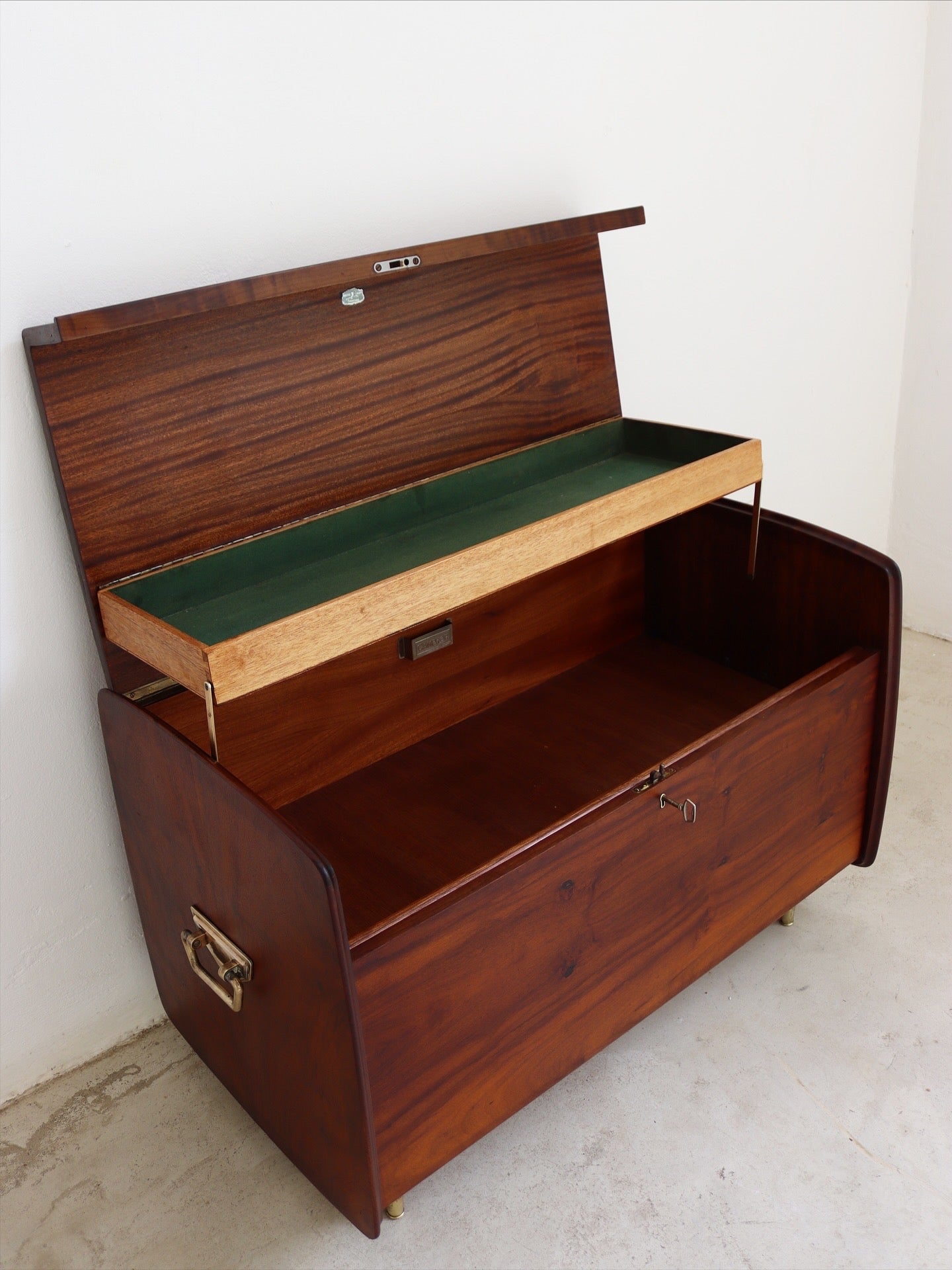 Mid-Century Storage Kist/Storage Chest