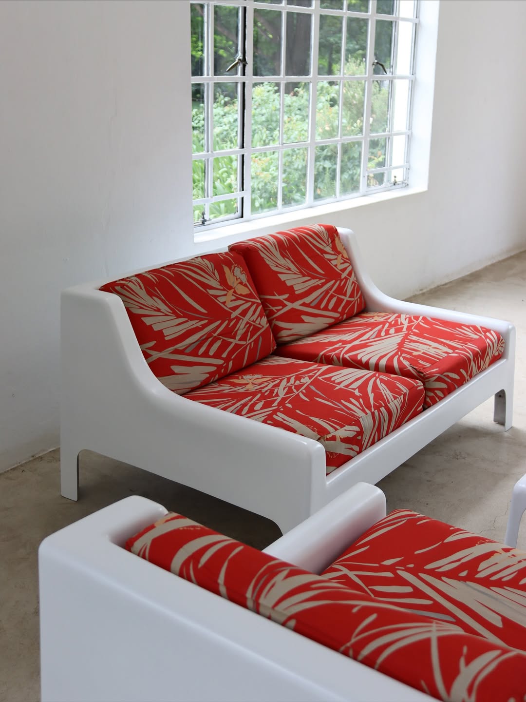 Mid-Century ‘Mida’ Artemide Settee