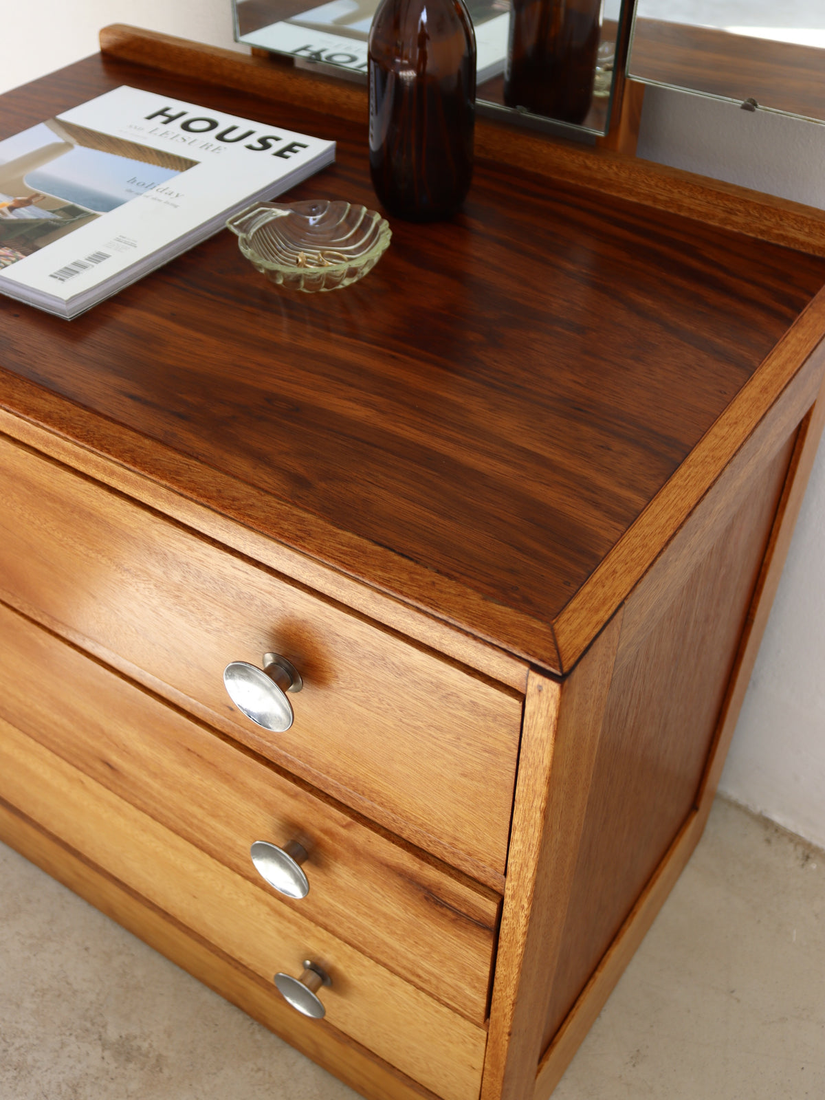 Vintage Dresser / Chest of Drawers