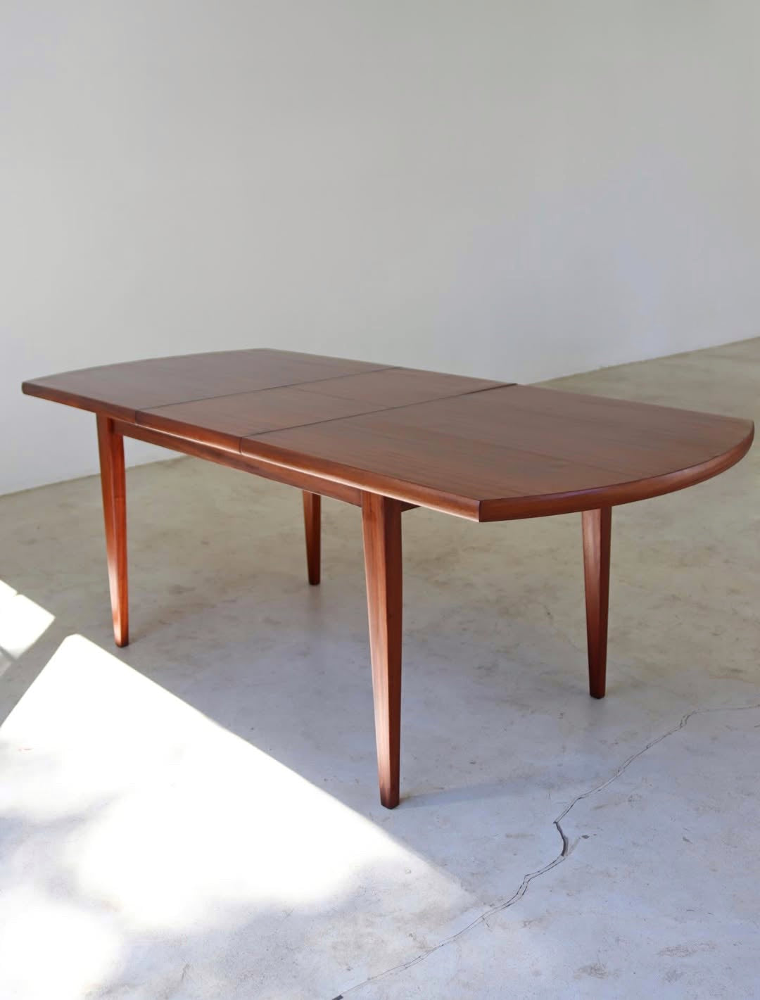 Mid-Century Extendable Dining Table